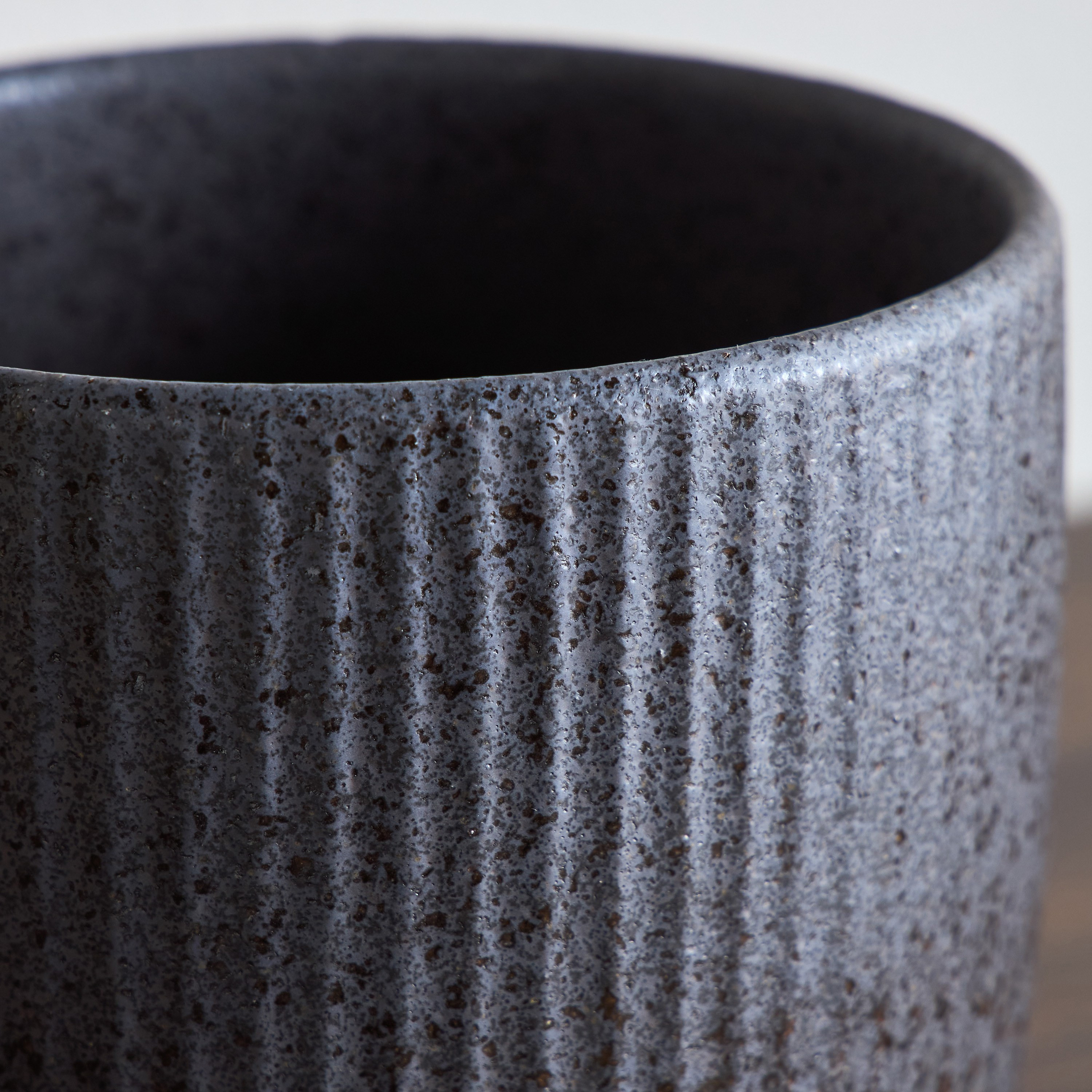 Avon Ceramic Planter - 16 cm-household-gardenandoutdoor-potsandplanters-planters-image-3