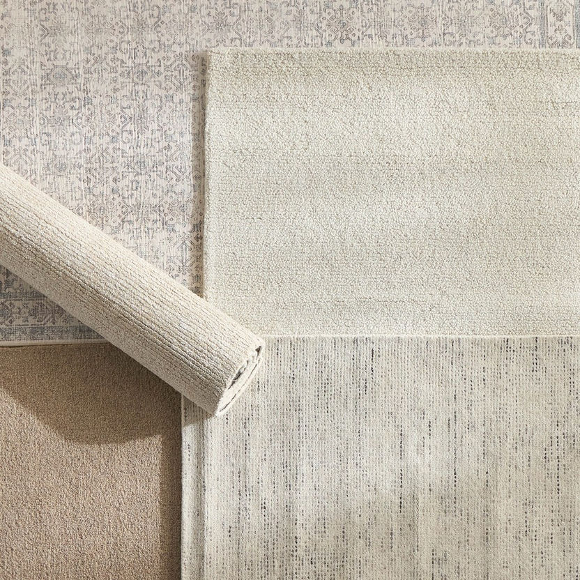 Shop Charlotte Handtufted Woollen Rug - 200x290 cm | Home Centre UAE
