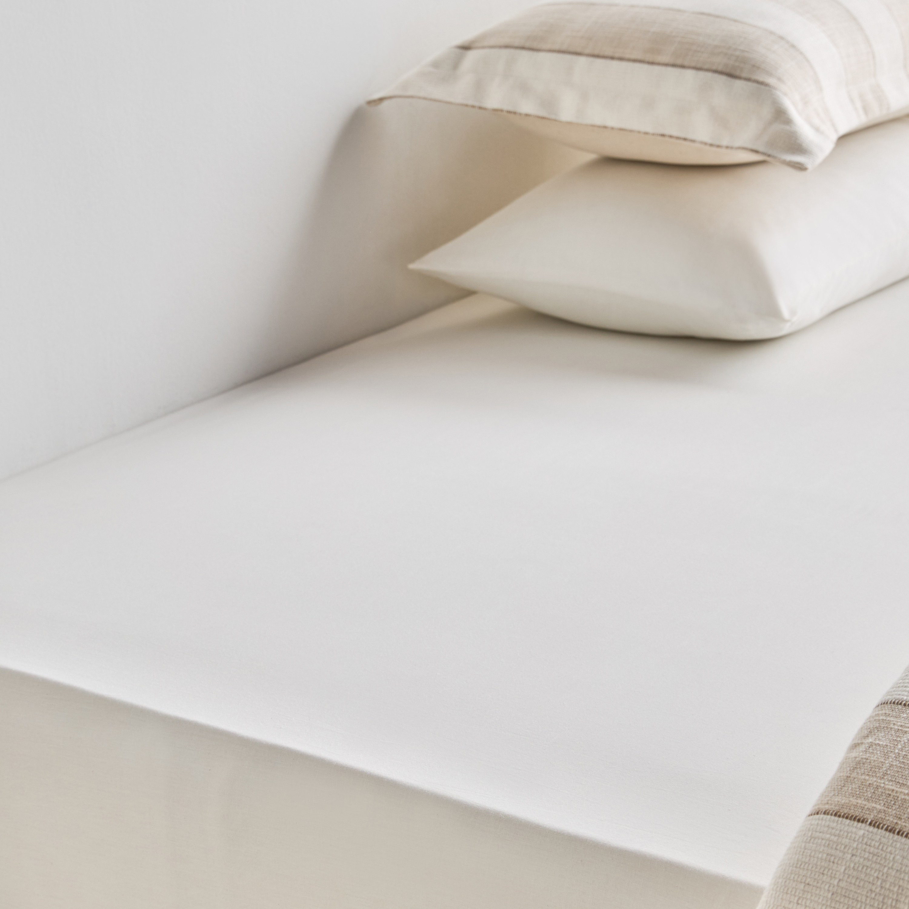Elena Cotton Striped 7-Piece Super King Comforter and Sheet Set - 240x260 cm-household-bedding-comfortersandbedspreads-bedinabag-image-5