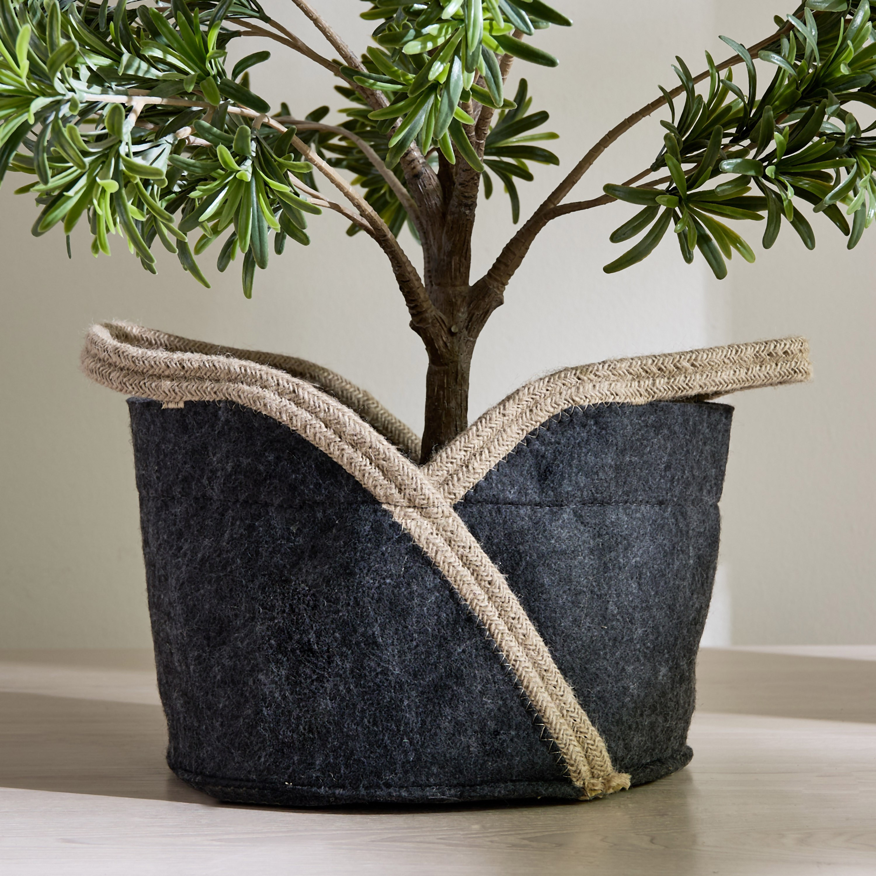 Aronica Jute Planter - 23 cm-household-gardenandoutdoor-potsandplanters-planters-image-1