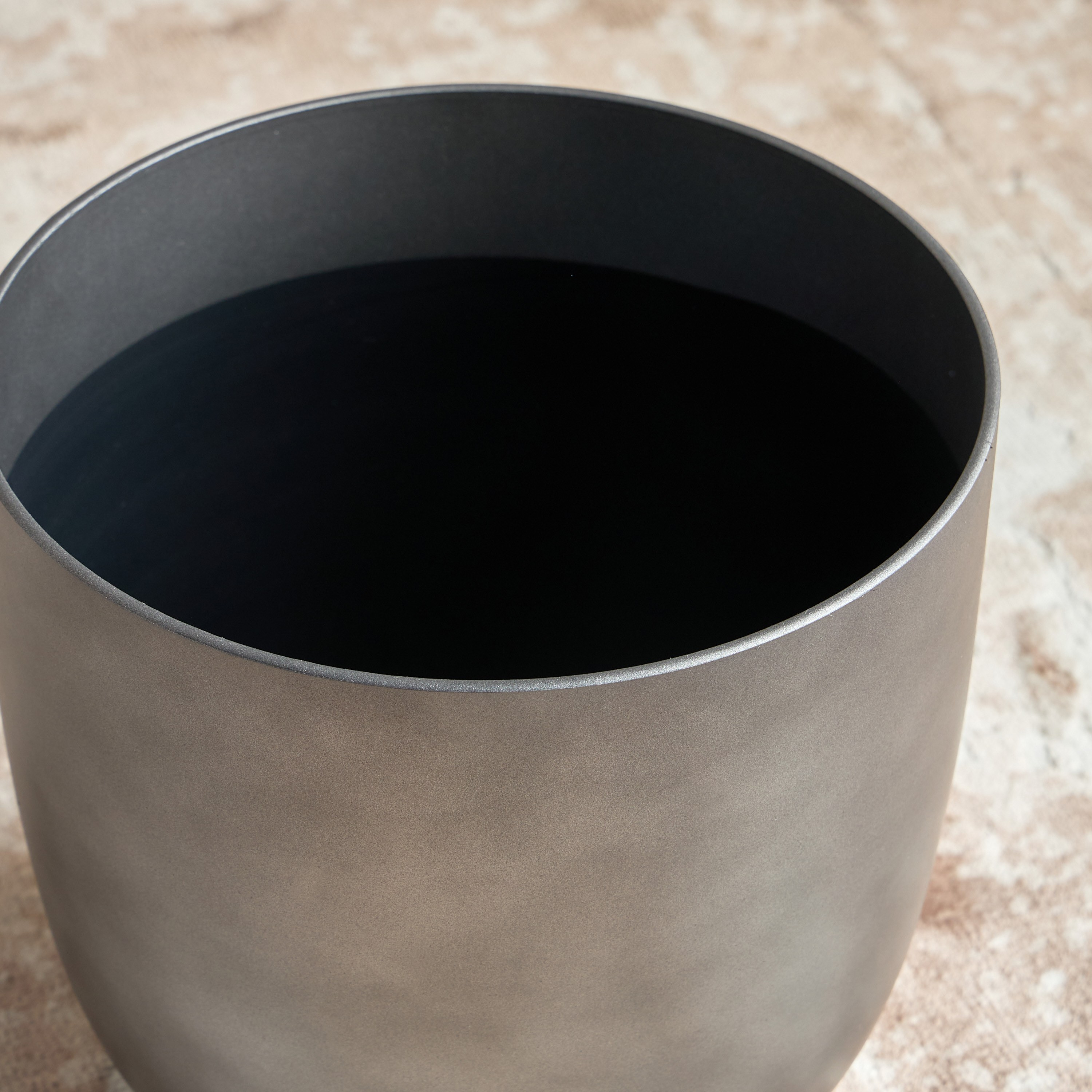 Met Glow Planter - 25 cm-household-gardenandoutdoor-potsandplanters-planters-image-3