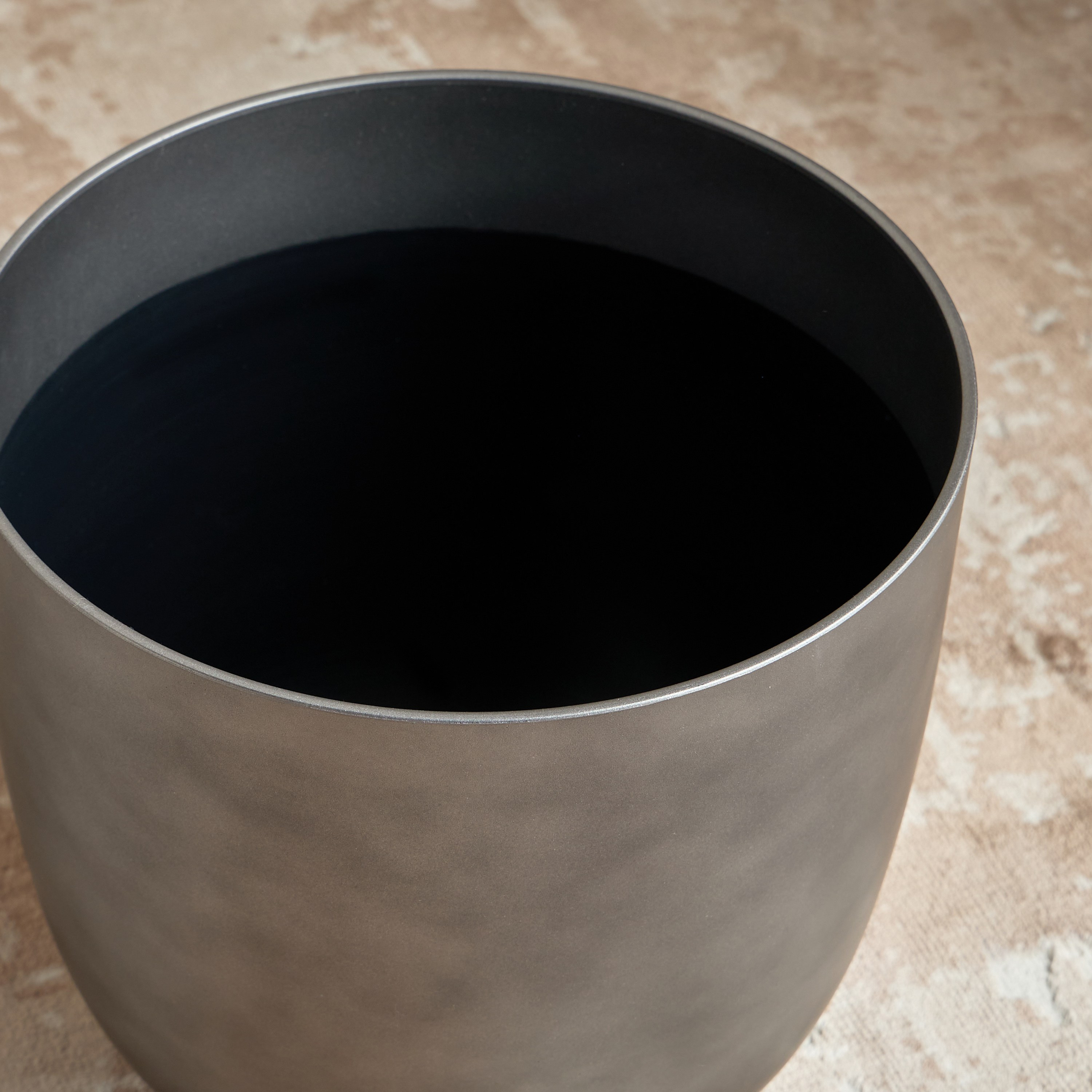Met Glow Planter - 31 cm-household-gardenandoutdoor-potsandplanters-planters-image-3