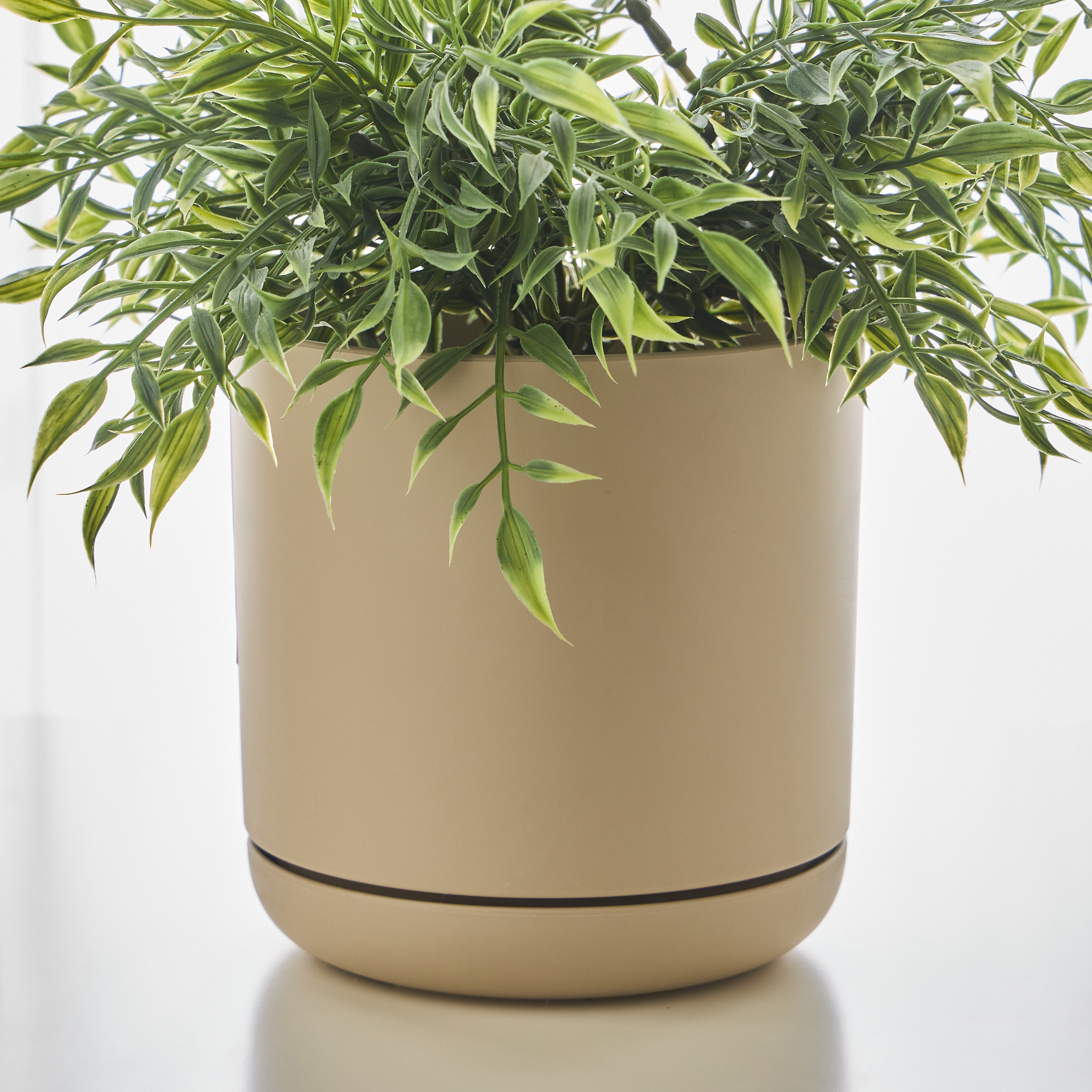 Trivial Planter - 15 cm-household-gardenandoutdoor-potsandplanters-planters-image-1
