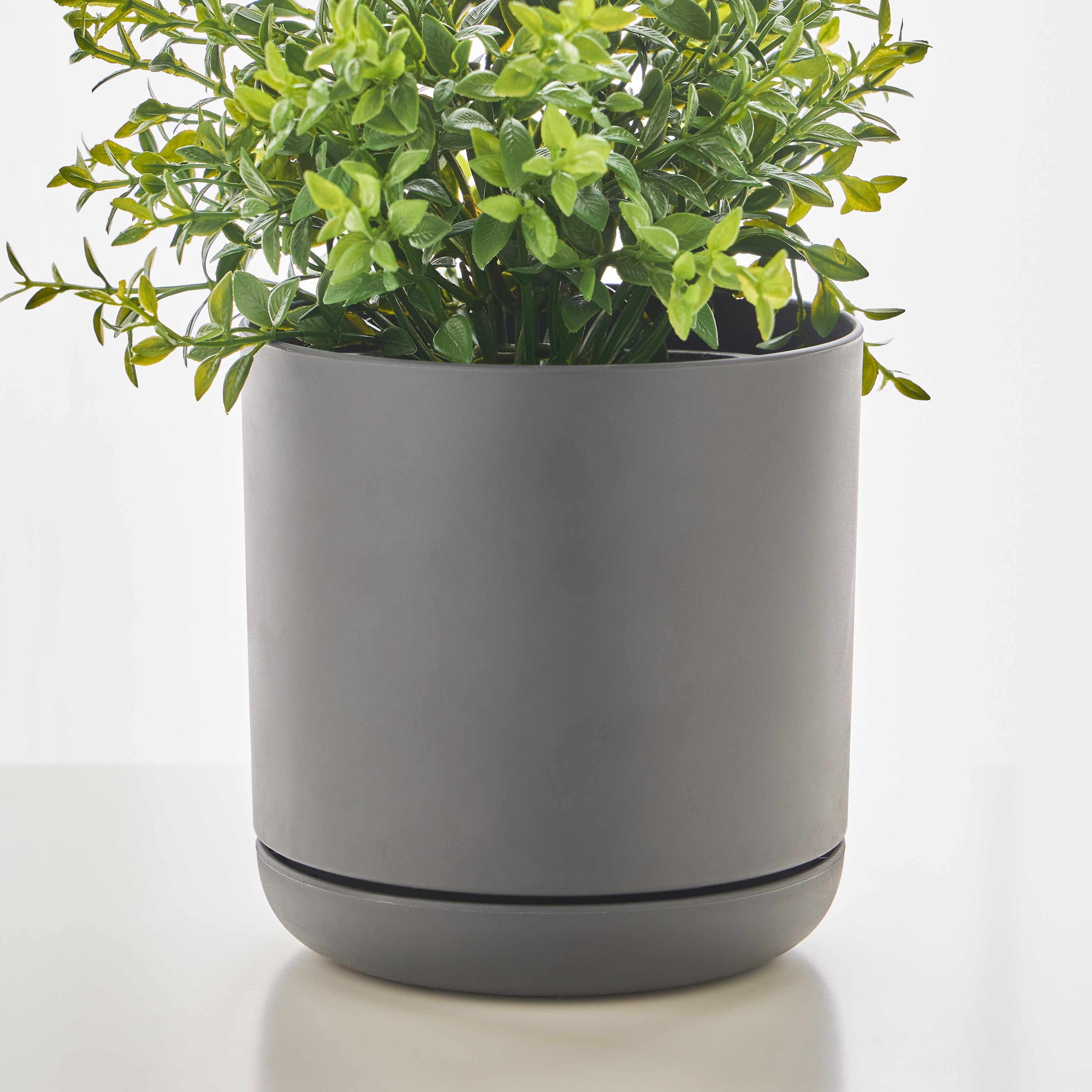 Trivial Planter - 15 cm-household-gardenandoutdoor-potsandplanters-planters-image-1