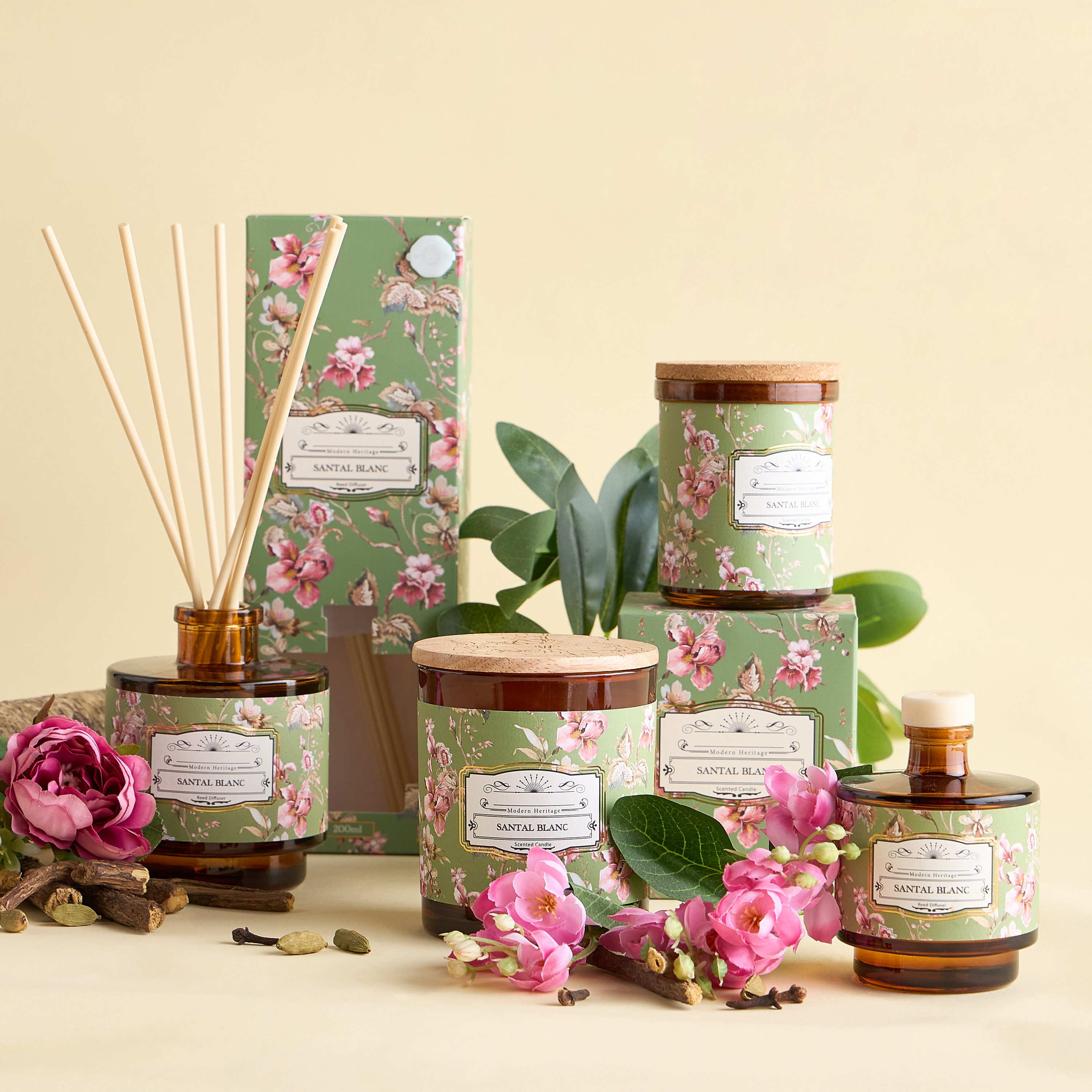 Heritage Santal Blanc Scented Jar Candle - 25 h-household-homefragrance-candles-image-4