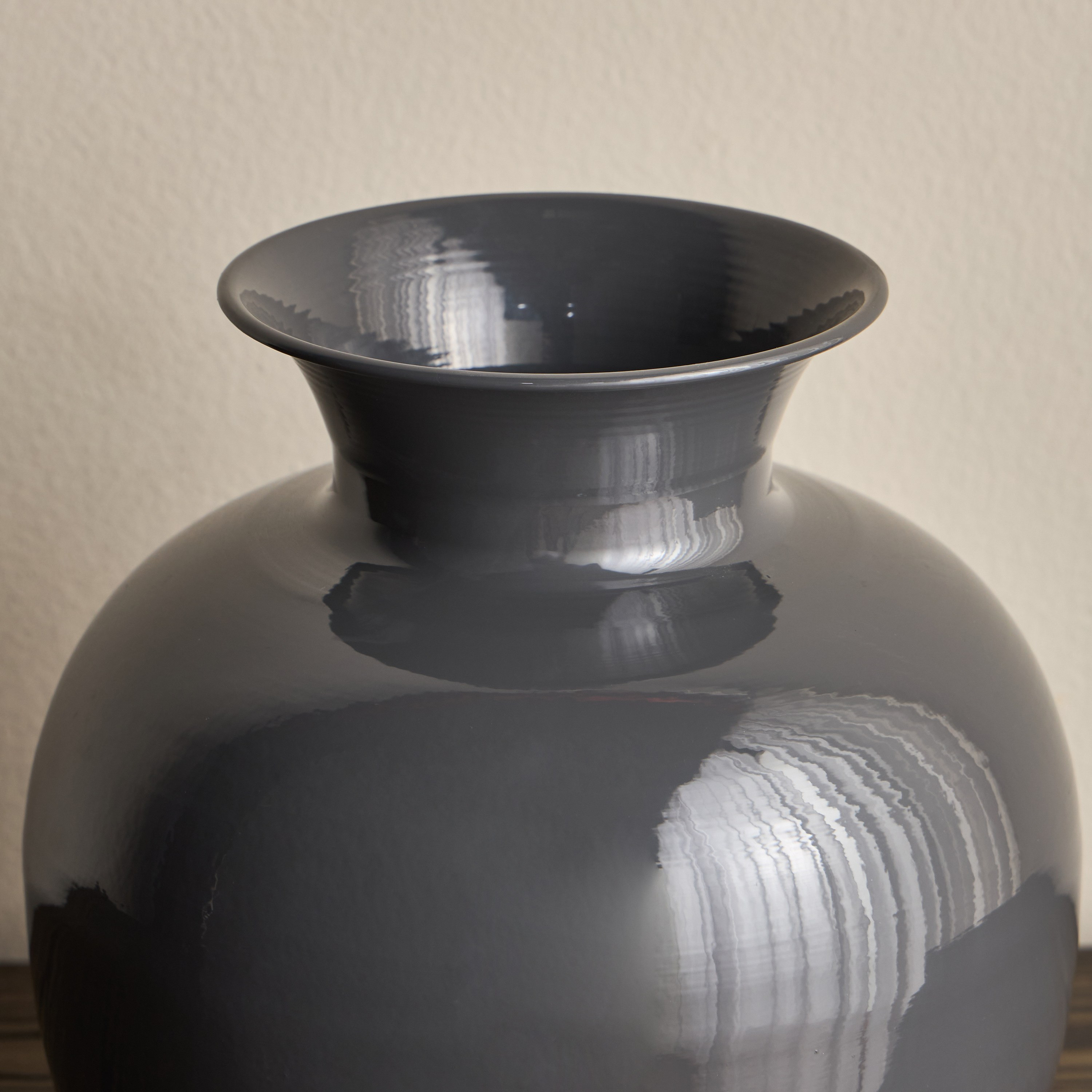 مزهرية معدن - مودرن مونو - 34 سم-household-decor-vasesandbowls-image-3
