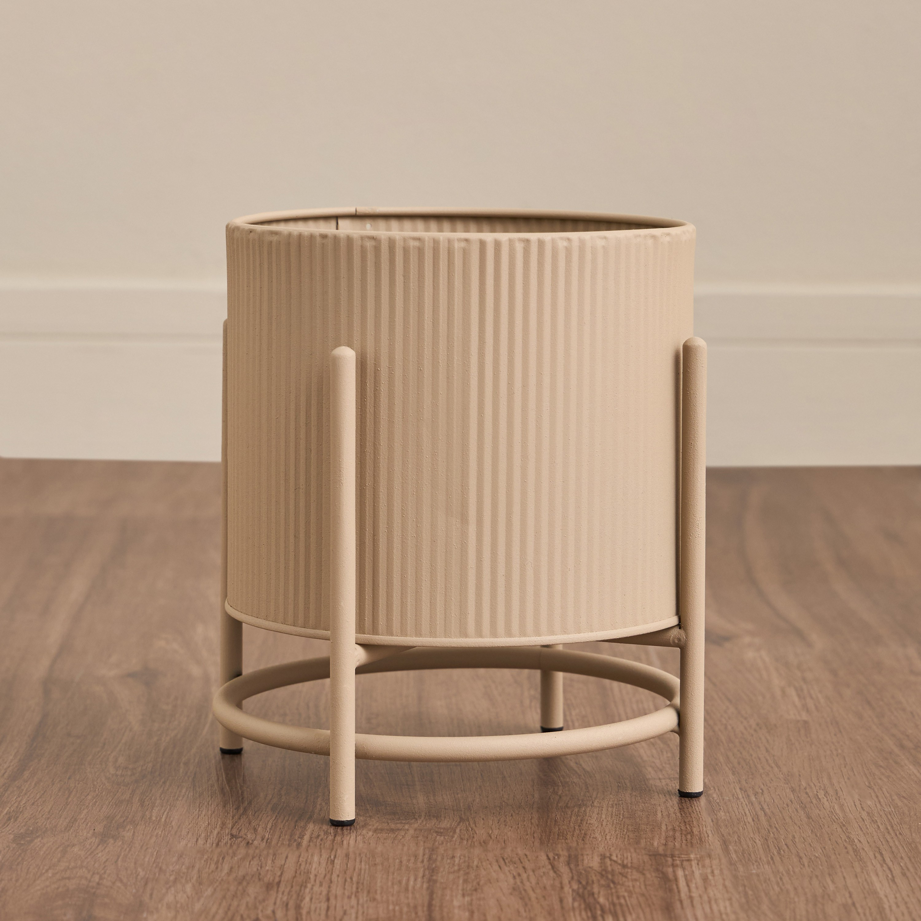 Mondo Allen Metal Planter - 30 cm-household-gardenandoutdoor-potsandplanters-planters-image-1