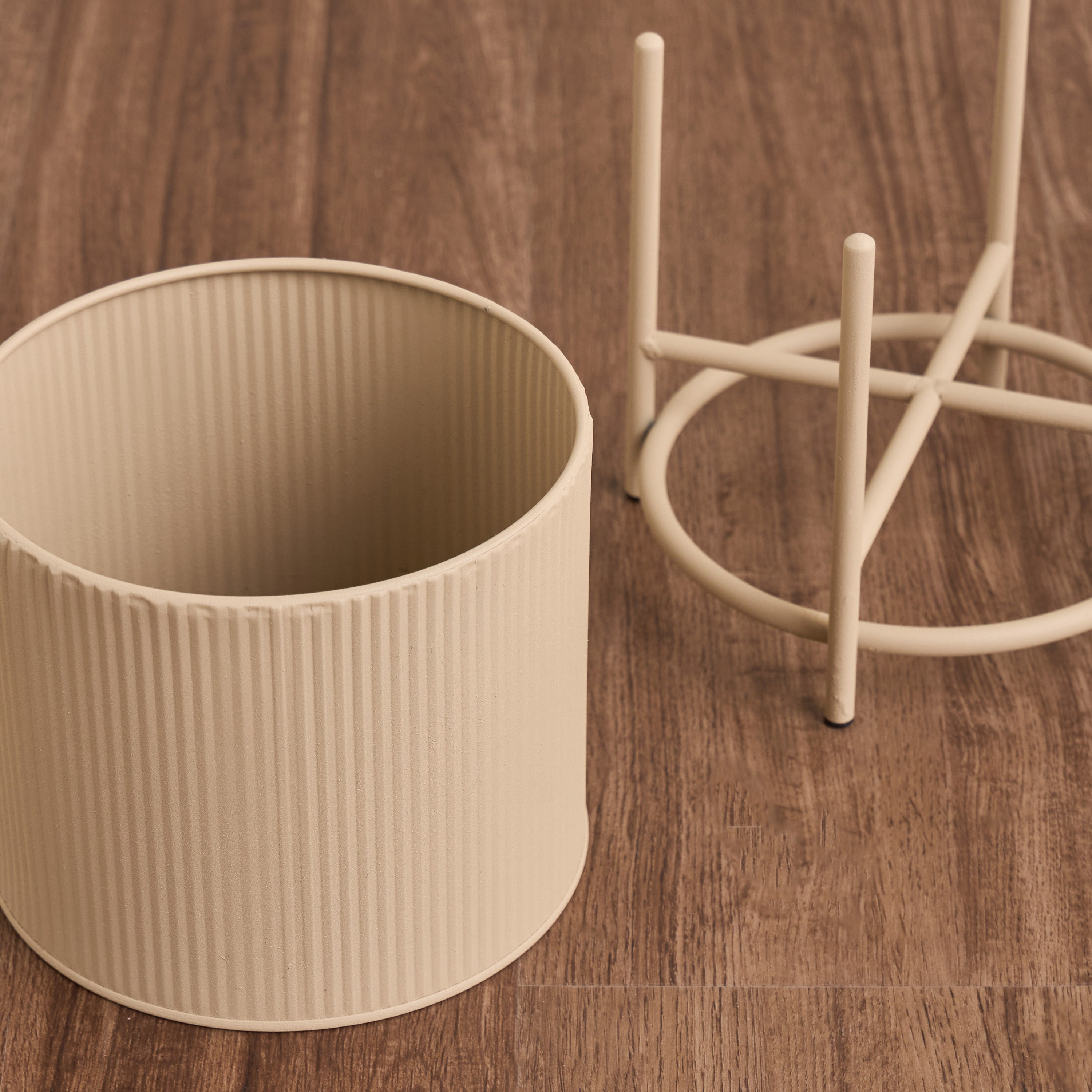 Mondo Allen Metal Planter - 30 cm-household-gardenandoutdoor-potsandplanters-planters-image-3