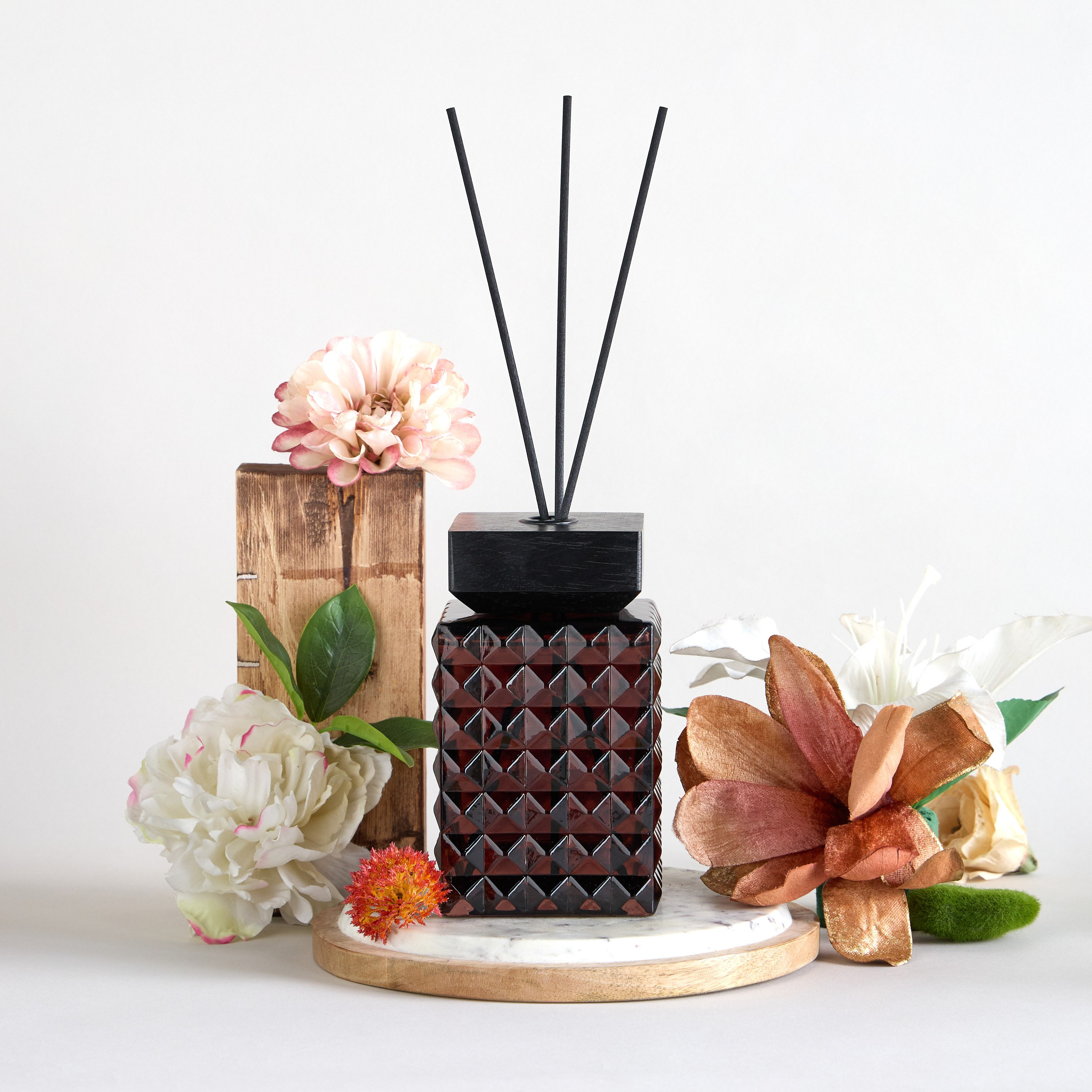 موزع عطور أعواد بالعنبر والأبنوس - أربا - 1 لتر-household-homefragrance-reeddiffusers-image-1