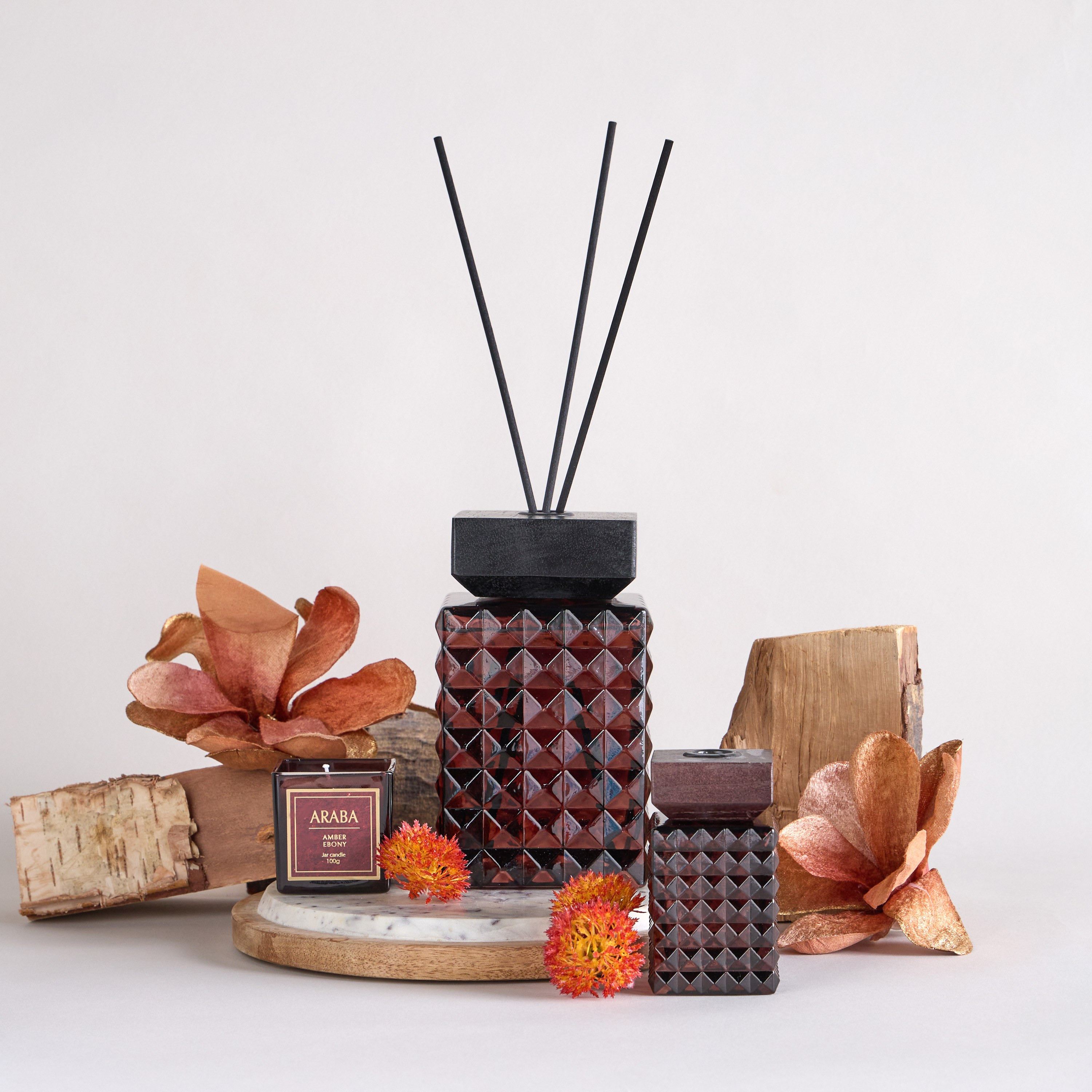 طقم موزع عطور قصب عنبر وإيبوني قطعتين وجرة شموع - أرابا-household-homefragrance-fragrancegiftset-image-4