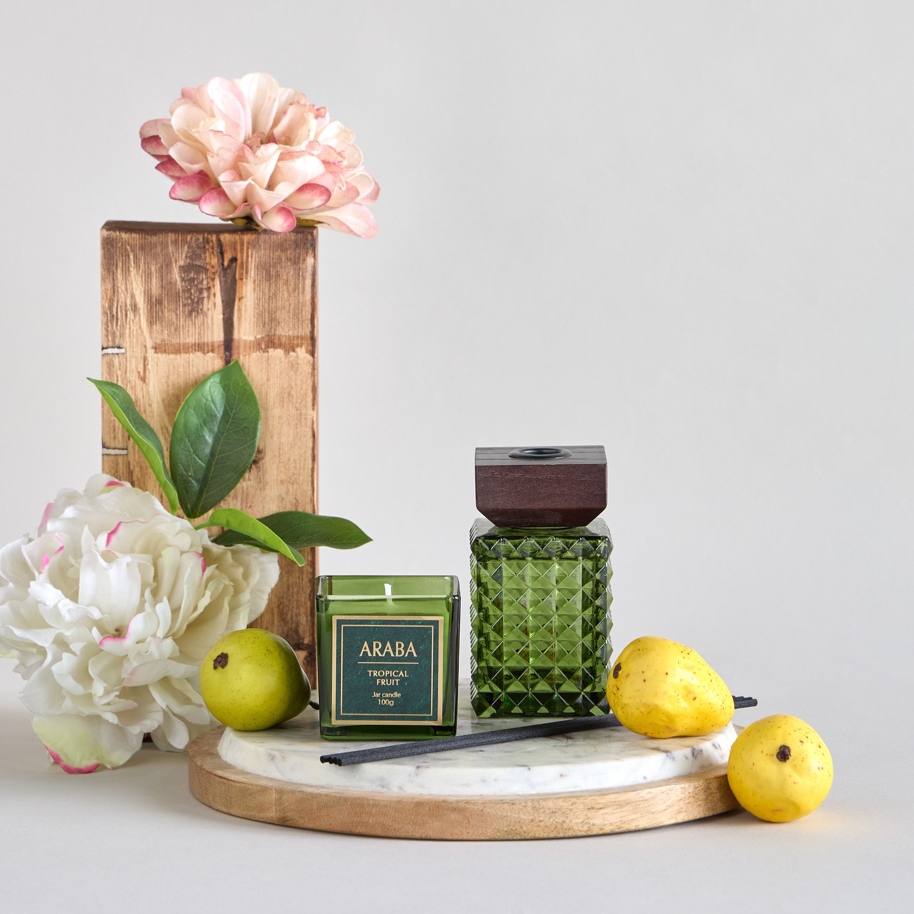 طقم موزع عطور بالأعواد يونيكورن وجرة شموع قطعتين - أرابا-household-homefragrance-fragrancegiftset-image-5