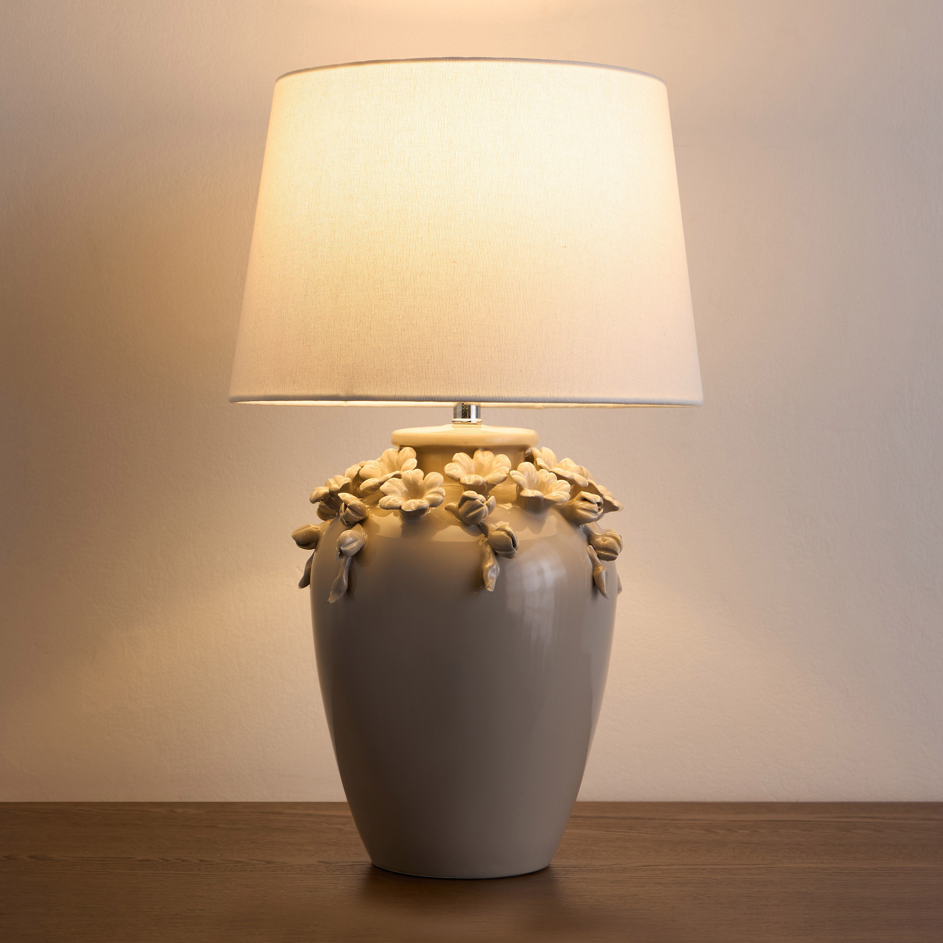 Vianne Ceramic Table Lamp - 55 cm-household-lighting-tableanddesklamps-image-2