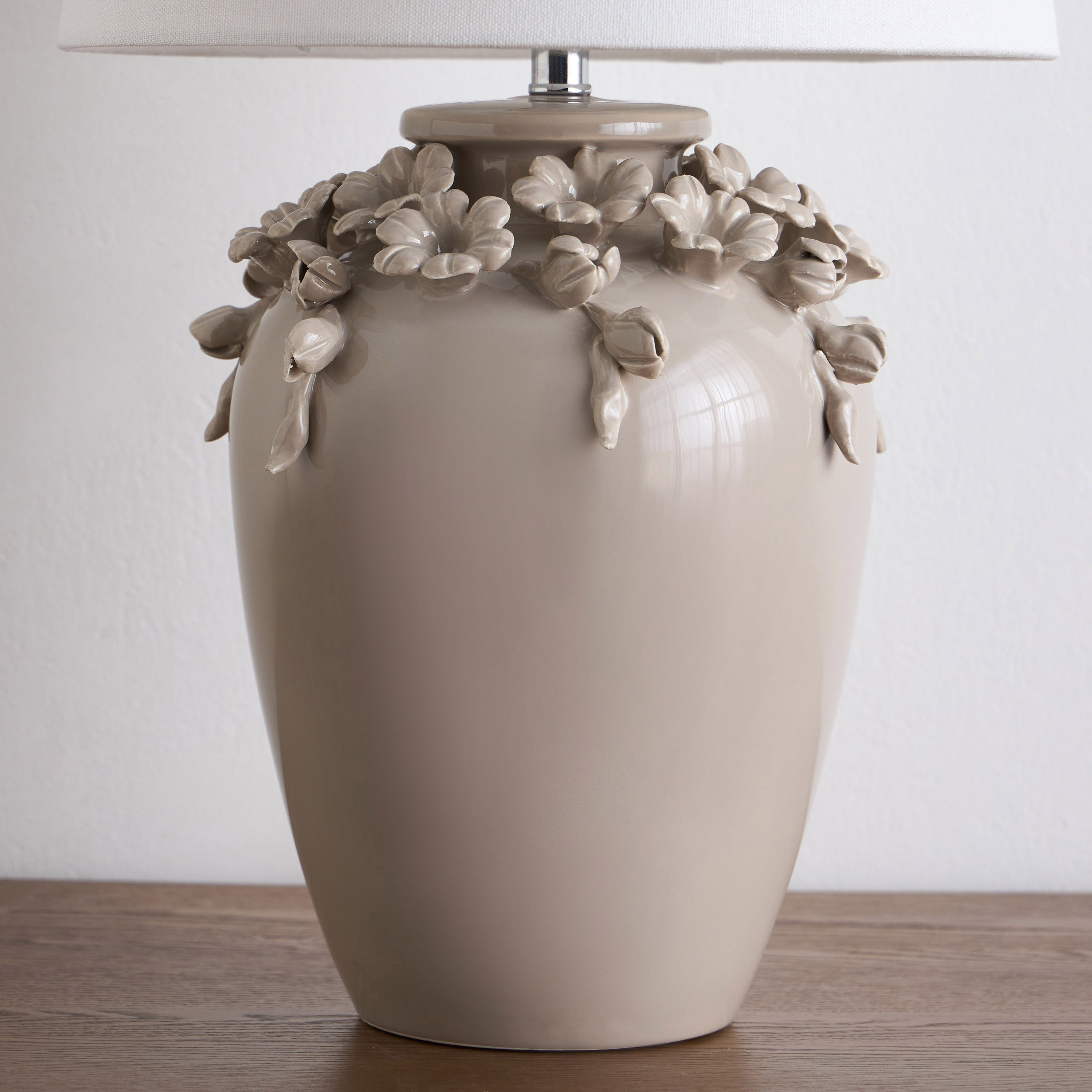 Vianne Ceramic Table Lamp - 55 cm-household-lighting-tableanddesklamps-image-4