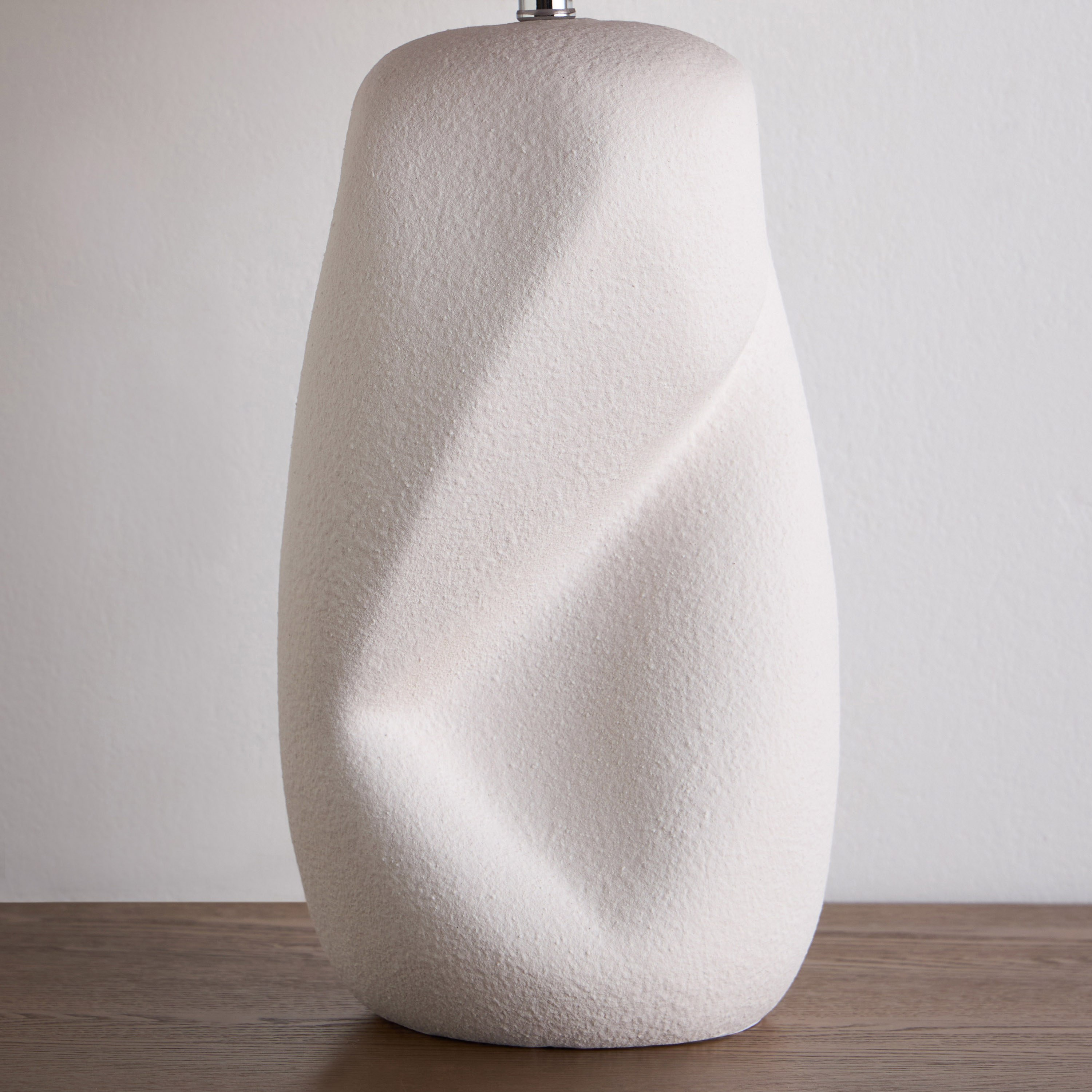 Breit Ceramic Table Lamp - 63 cm-household-lighting-tableanddesklamps-image-3