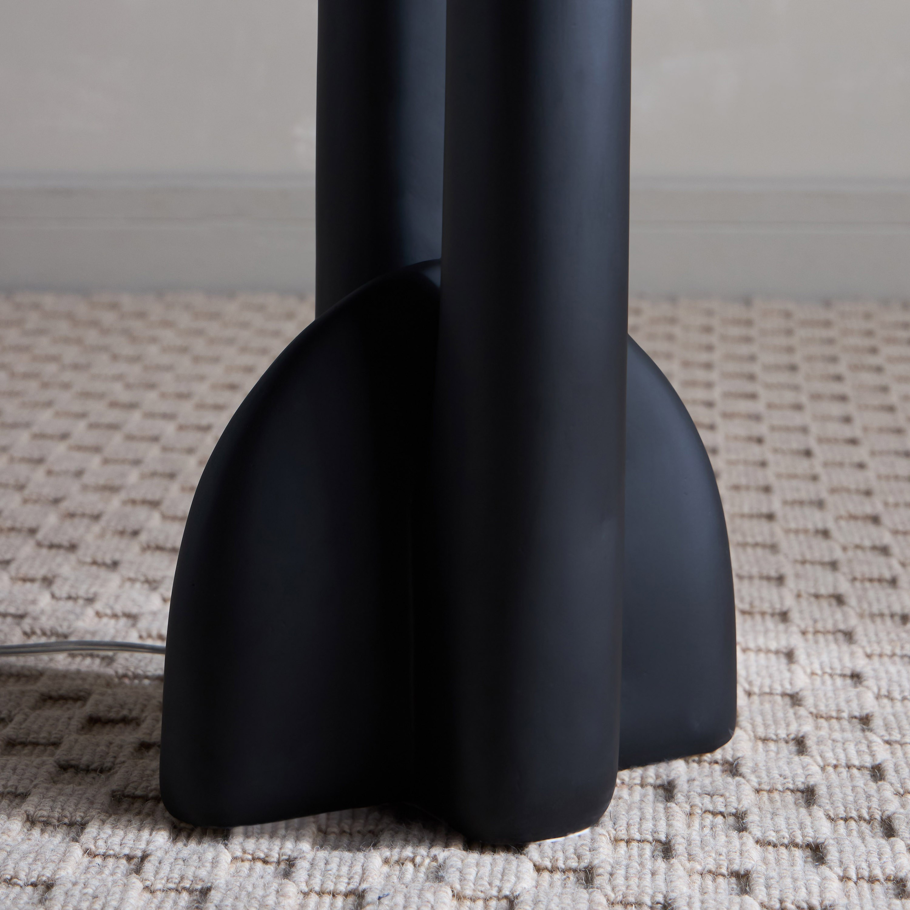 Secta Resin Floor Lamp - 142 cm-household-lighting-floorlamps-image-4