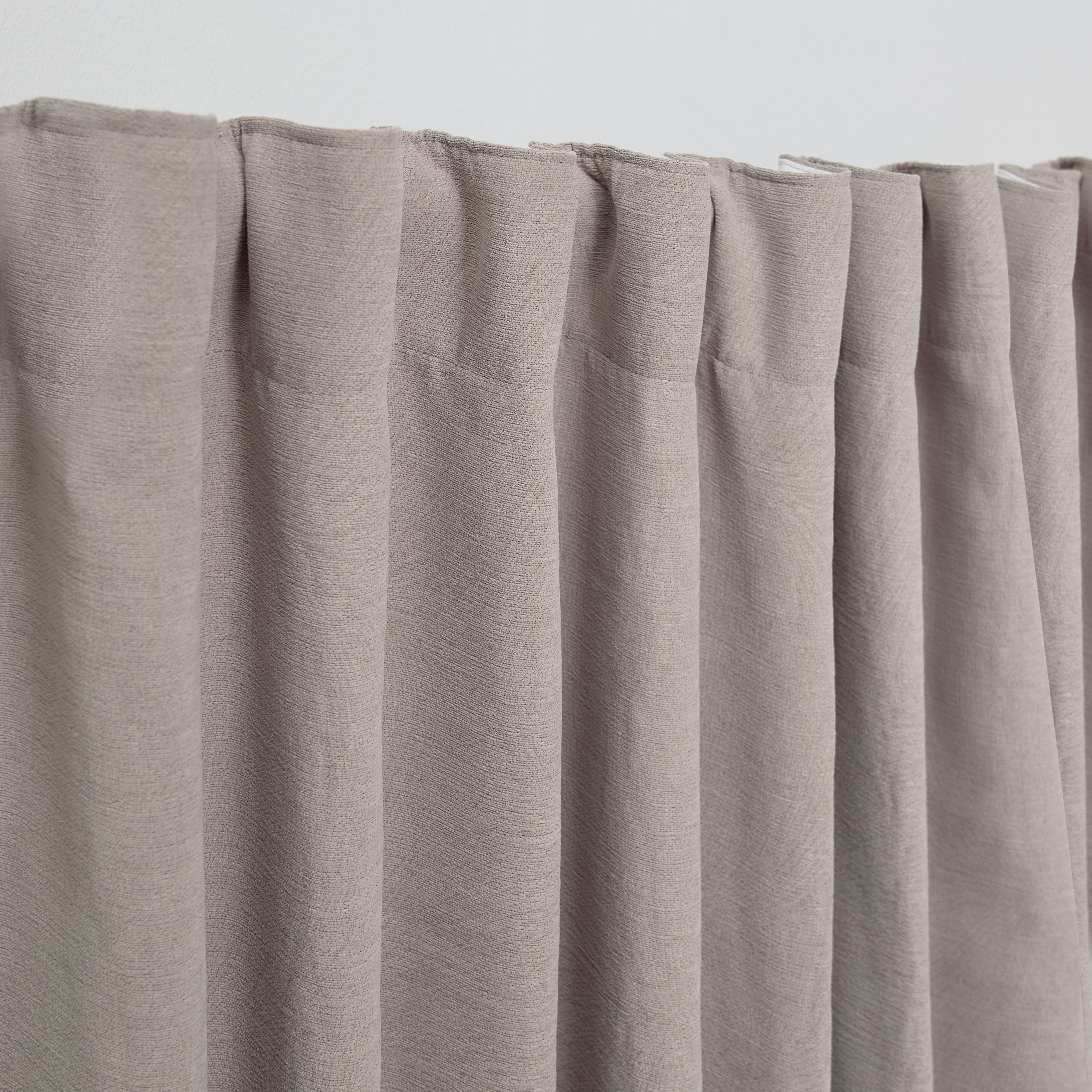 طقم ستائر تعتيم عدد 2 - كايلي - 135x300 سم-household-windows-curtains-image-2