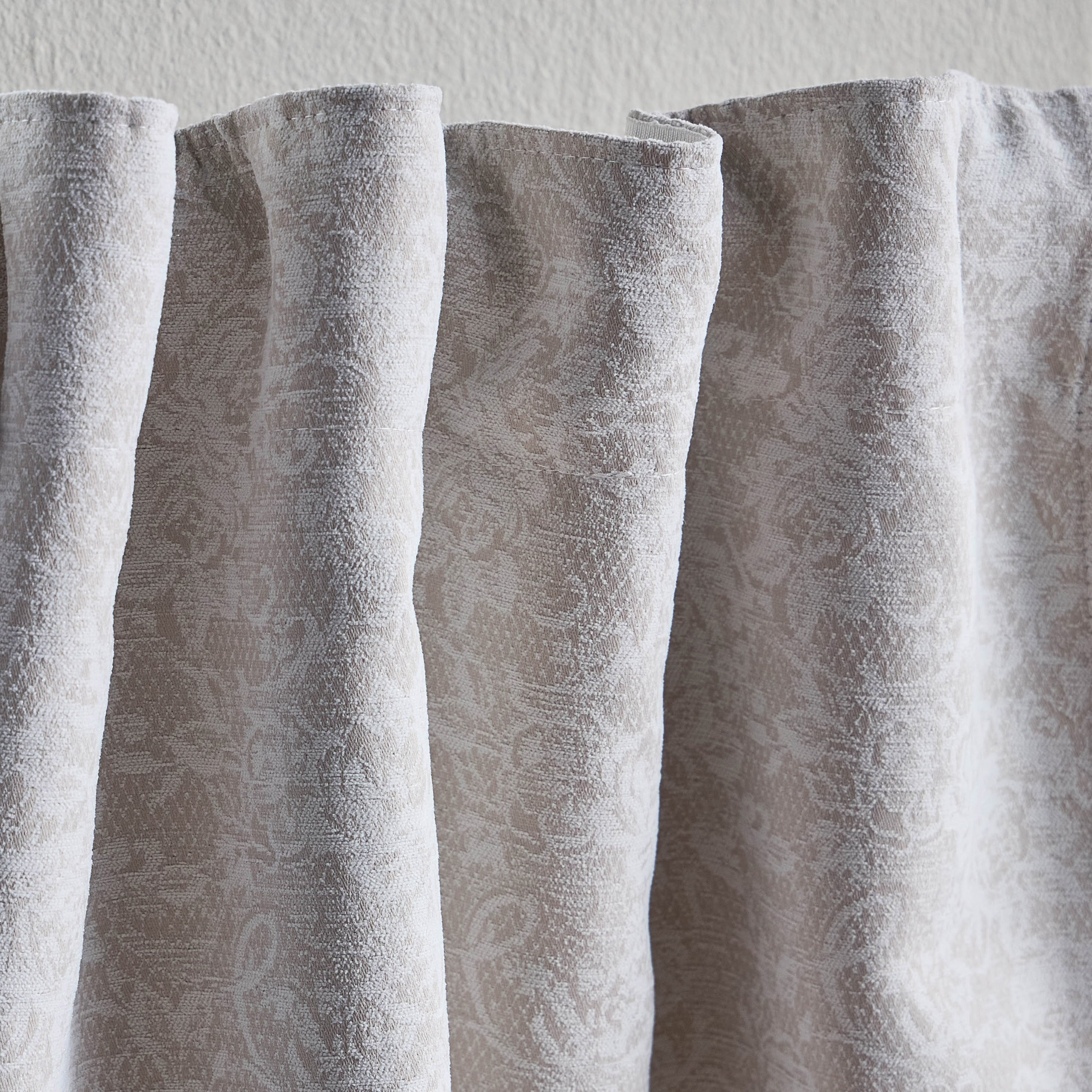 طقم ستارة تعتيم من قطعتين - أميري - 135x320 سم-household-windows-curtains-image-2