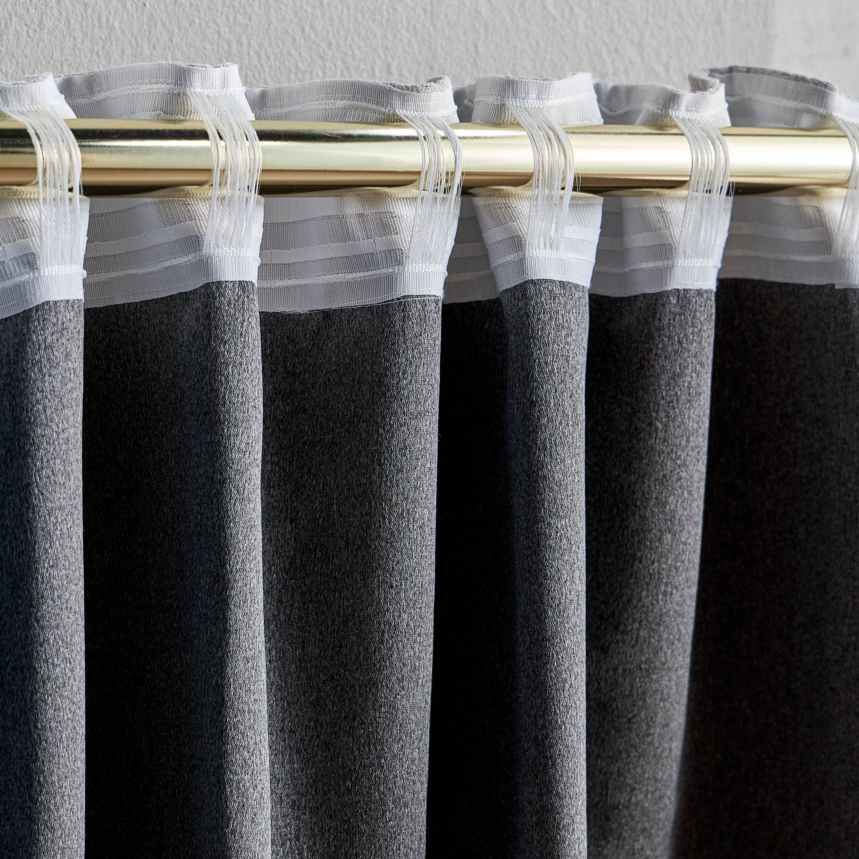 طقم ستارة تعتيم من قطعتين - أميري - 135x320 سم-household-windows-curtains-image-3