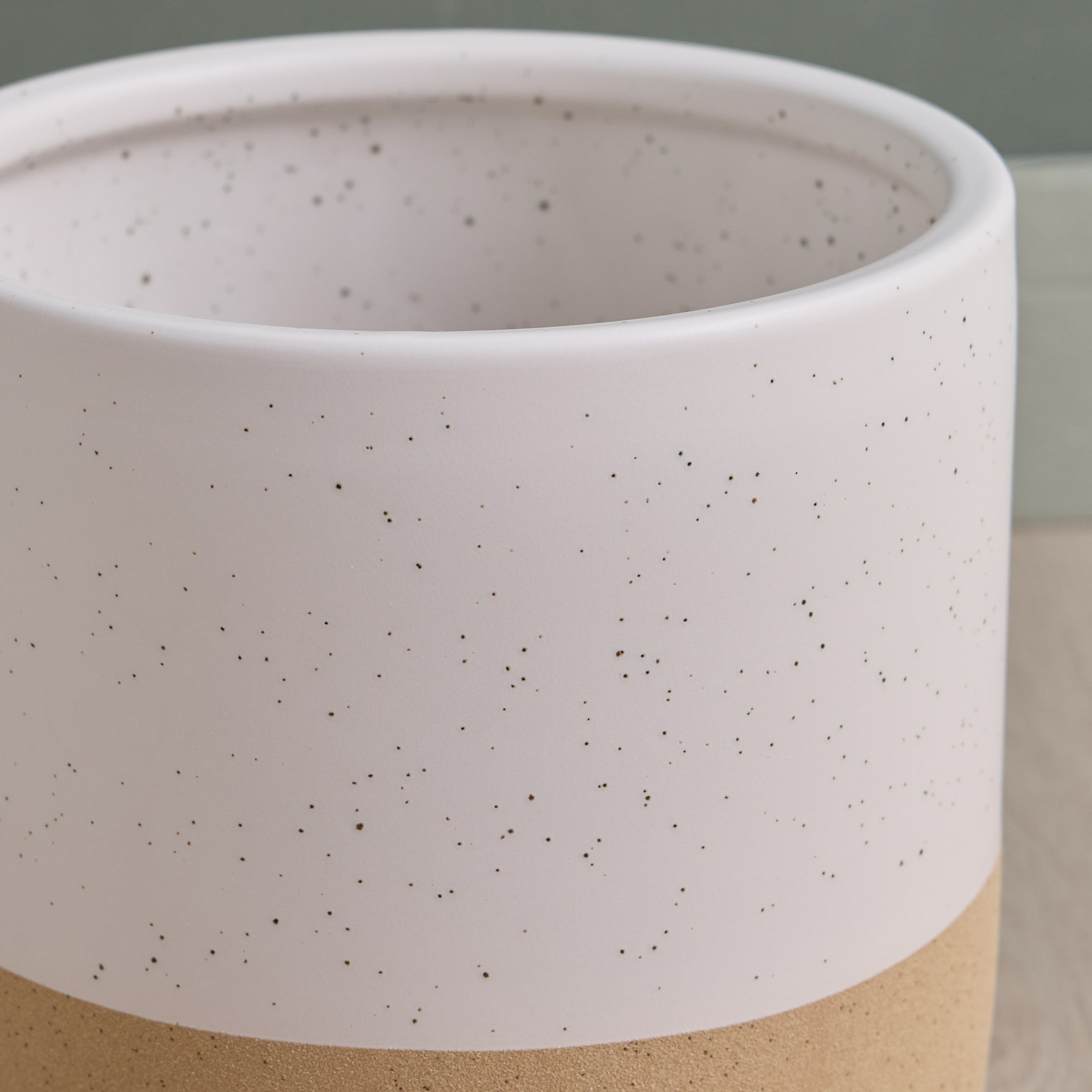 Raha Hudson Ceramic Planter - 23 cm-household-gardenandoutdoor-potsandplanters-planters-image-3