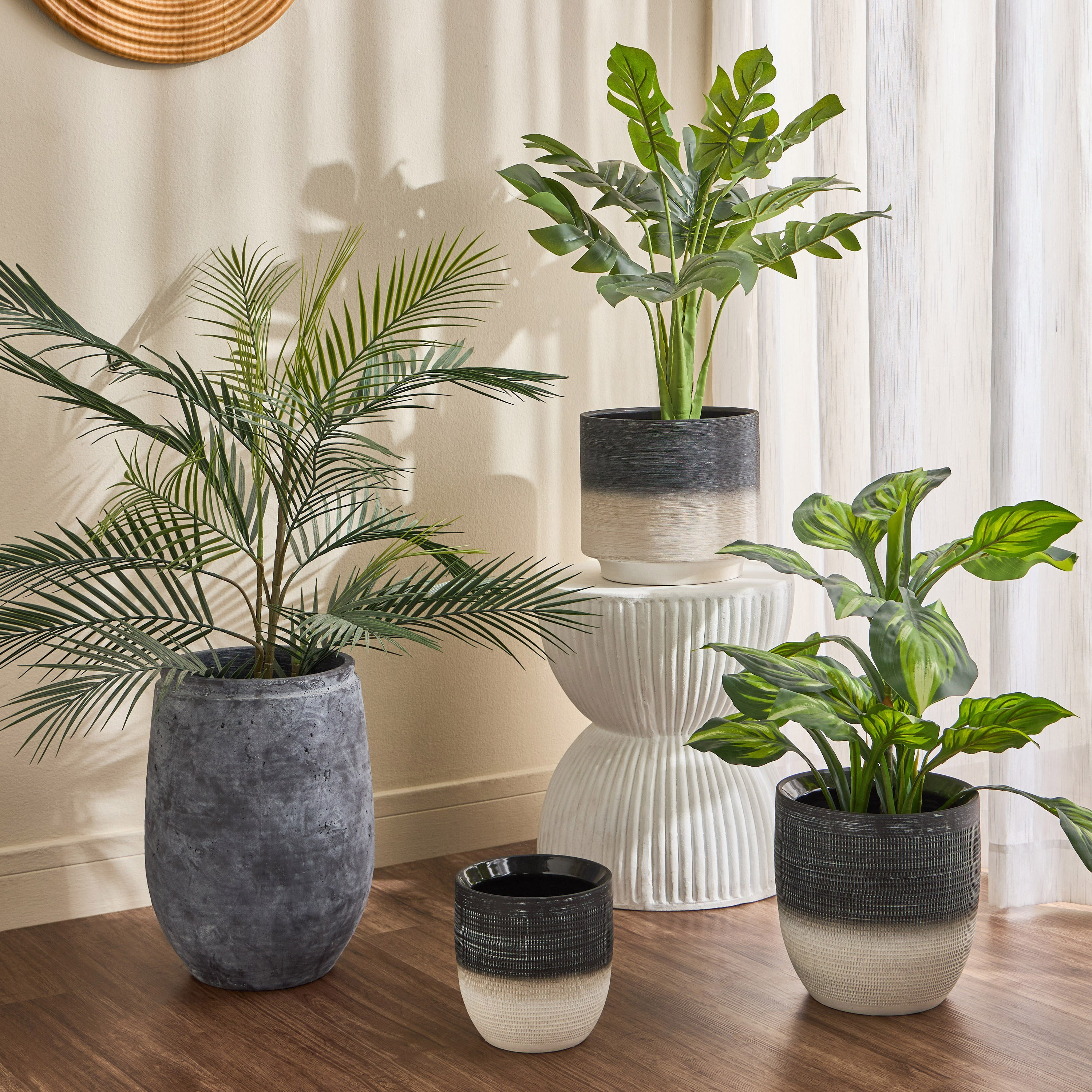 Modern Mono Ceramic Planter - 18 cm-household-gardenandoutdoor-potsandplanters-planters-image-4