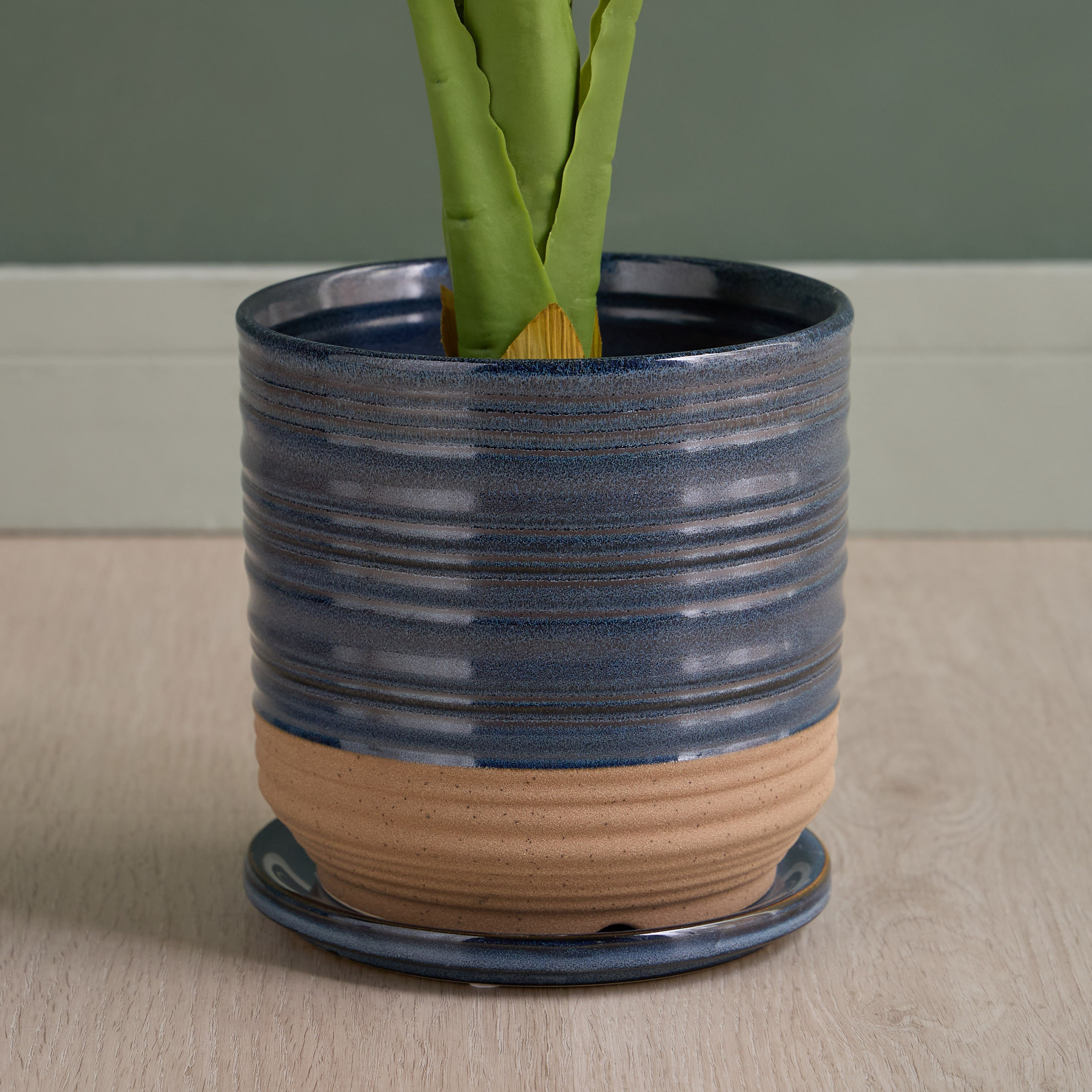 Nouf Paulina Ceramic Planter with Saucer - 18 cm-household-gardenandoutdoor-potsandplanters-planters-image-1