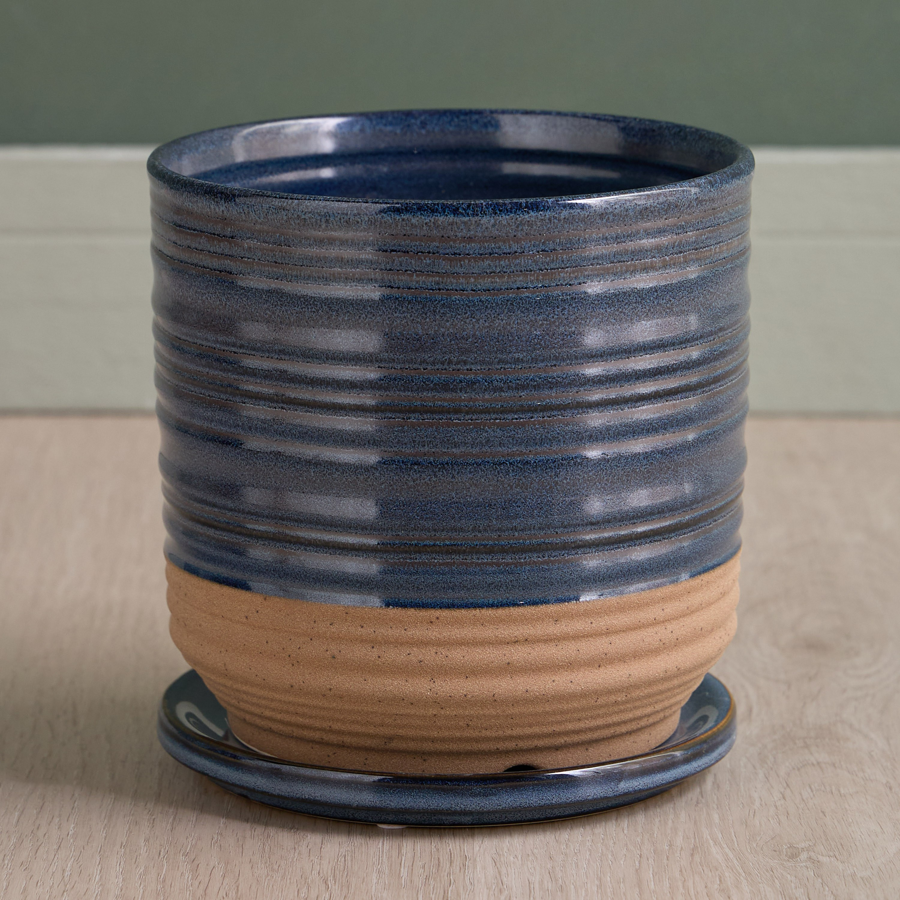 Nouf Paulina Ceramic Planter with Saucer - 18 cm-household-gardenandoutdoor-potsandplanters-planters-image-2