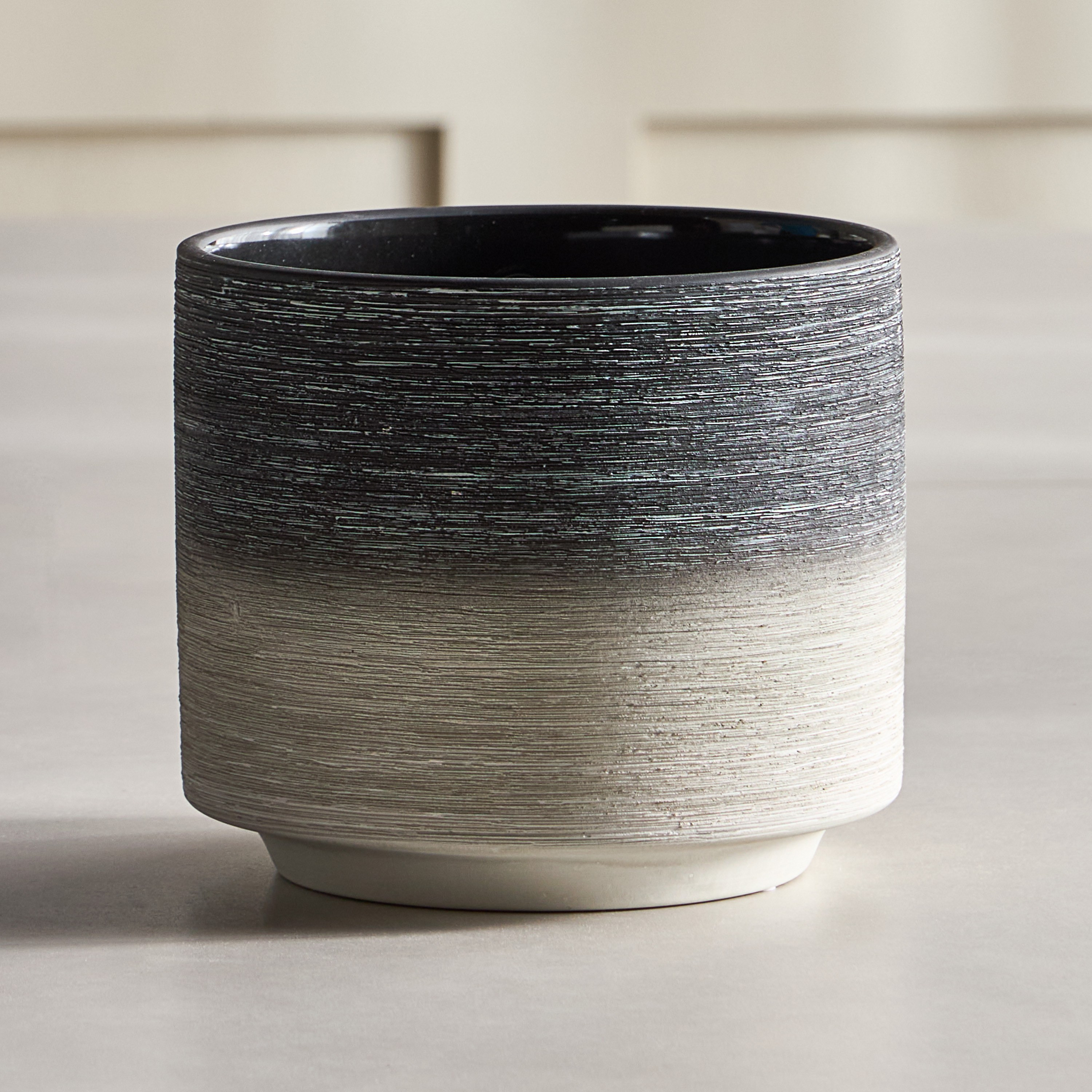Modern Mono Ash Ombre Planter - 16 cm-household-gardenandoutdoor-potsandplanters-planters-image-3