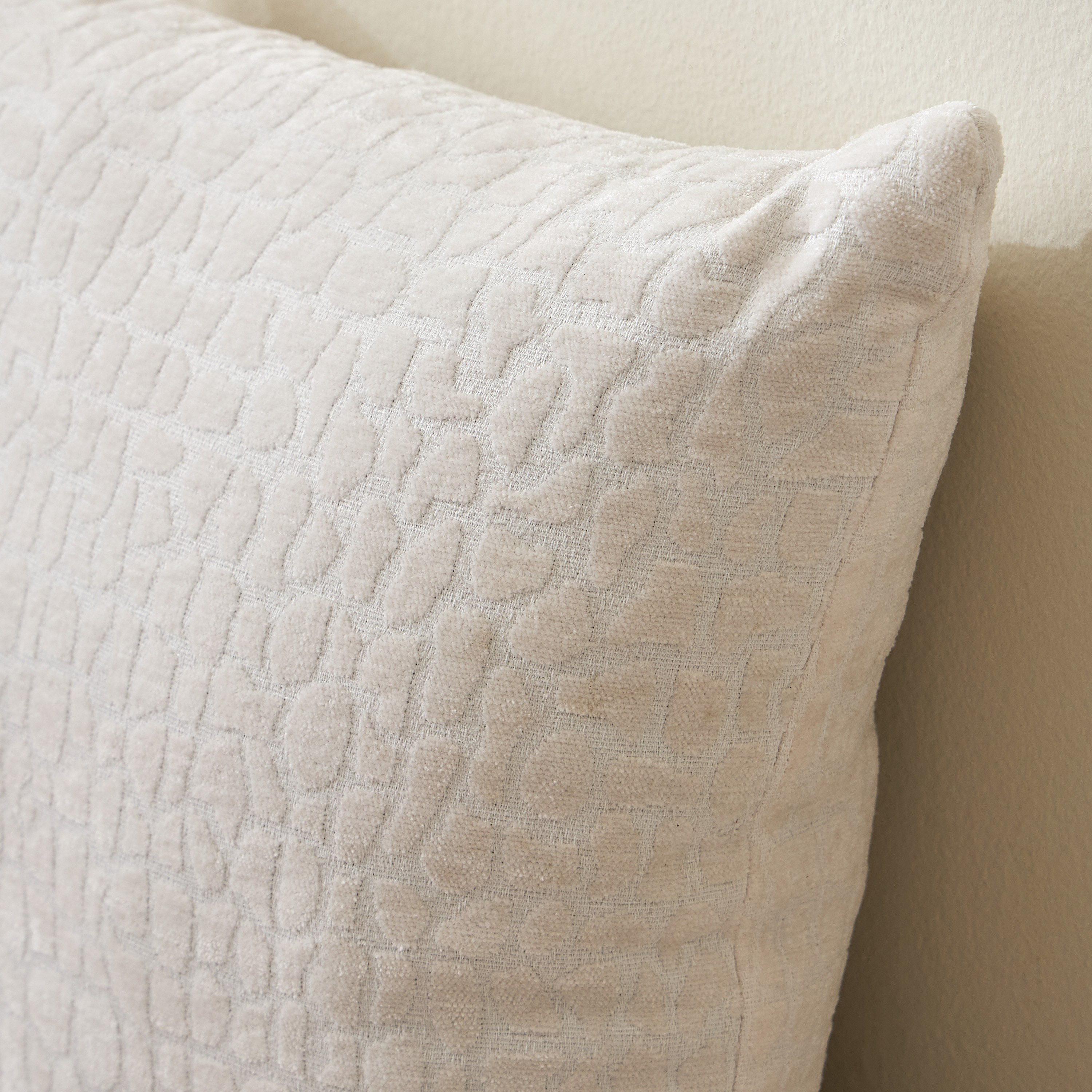 Cameron 2-Piece Jacquard Filled Cushion Set - 45x45 cm-household-cushionsandthrows-filledcushions-decorativecushions-image-2