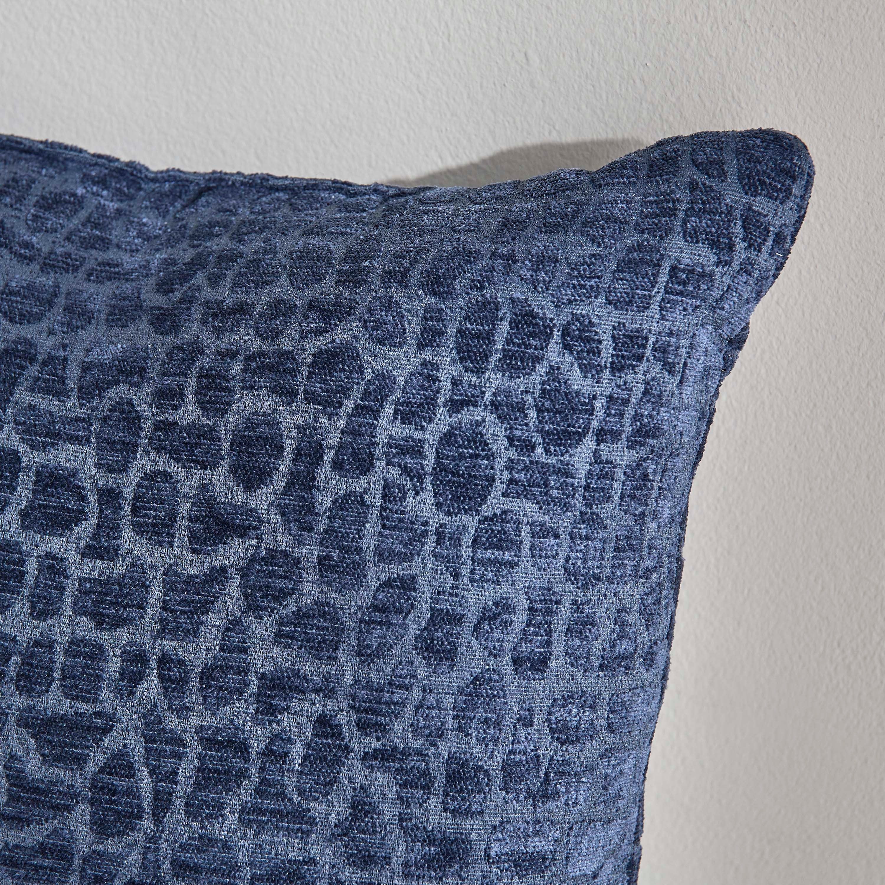 Cameron 2-Piece Jacquard Filled Cushion Set - 45x45 cm-household-cushionsandthrows-filledcushions-decorativecushions-image-2