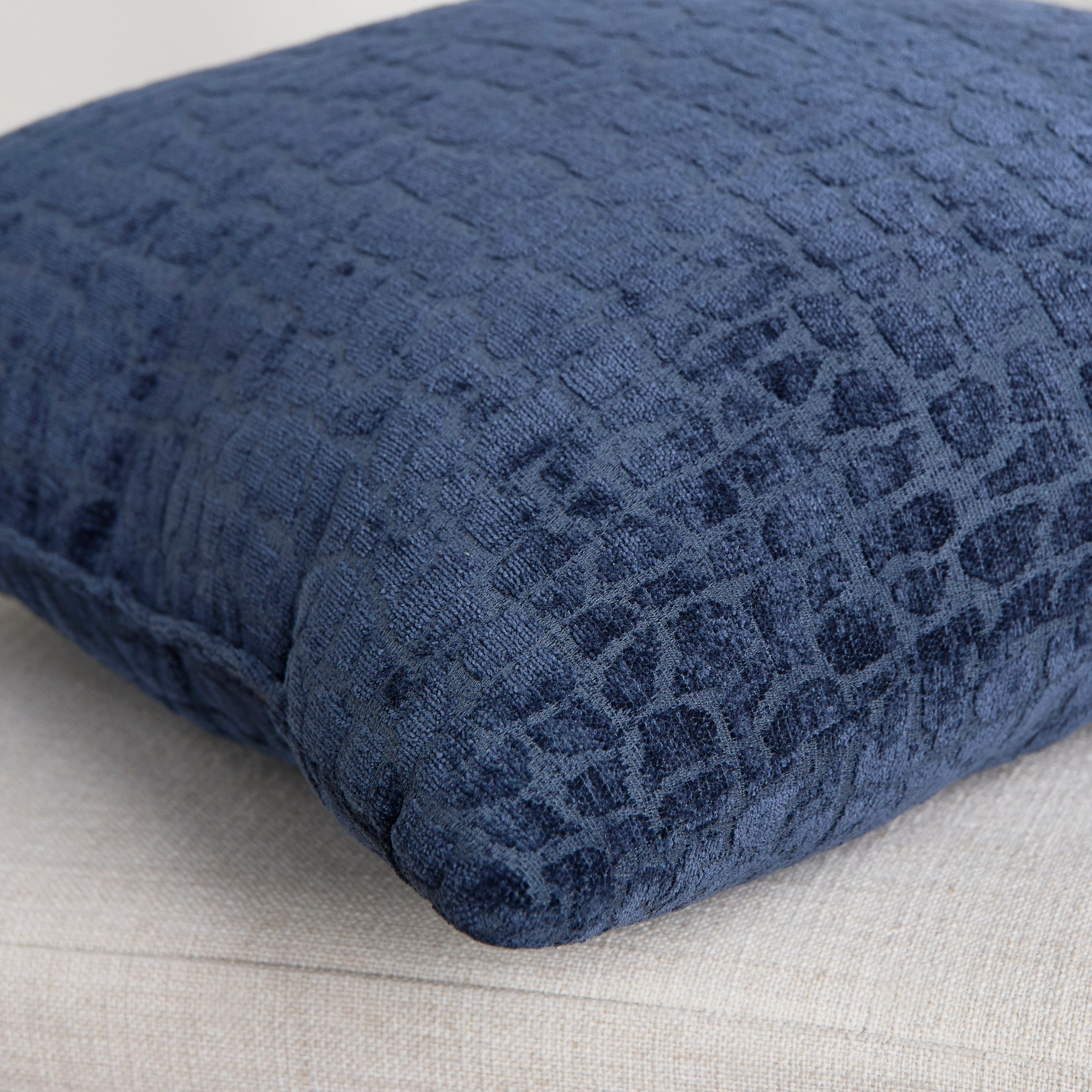 Cameron 2-Piece Jacquard Filled Cushion Set - 45x45 cm-household-cushionsandthrows-filledcushions-decorativecushions-image-3