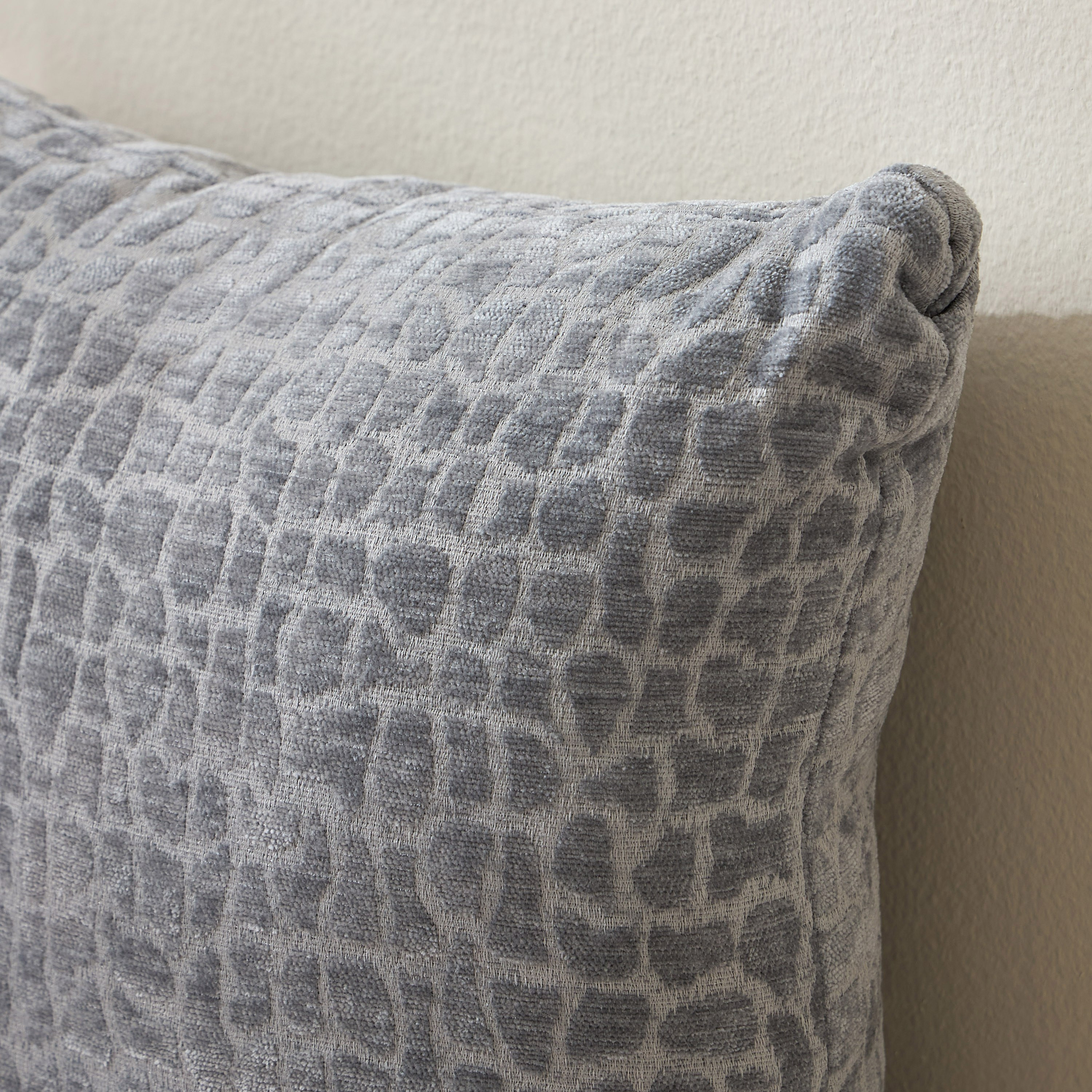 Cameron 2-Piece Jacquard Filled Cushion Set - 45x45 cm-household-cushionsandthrows-filledcushions-decorativecushions-image-2