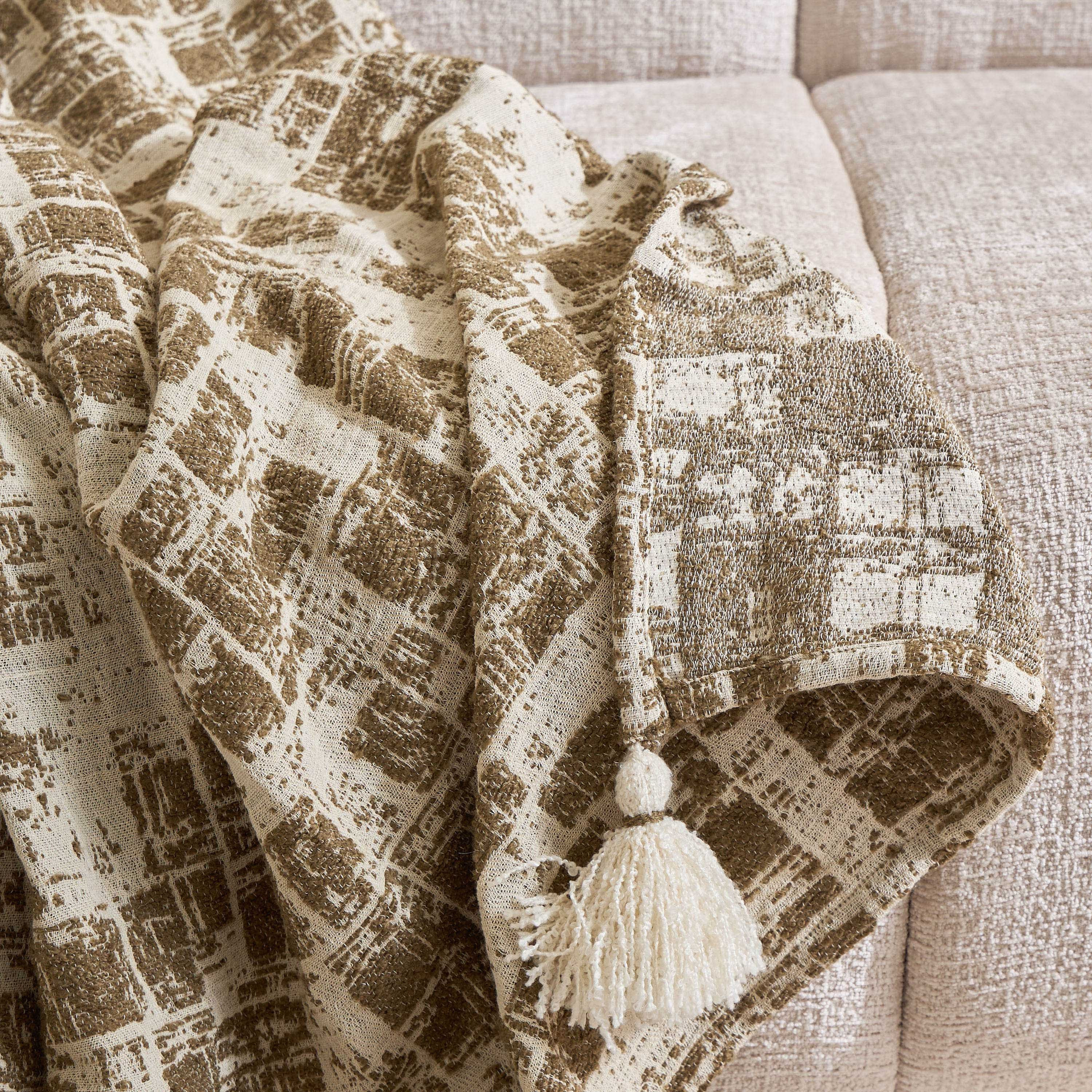 Brice Jacquard Cotton Boucle Throw - 130x170 cm-household-cushionsandthrows-throwsandblankets-throws-image-3
