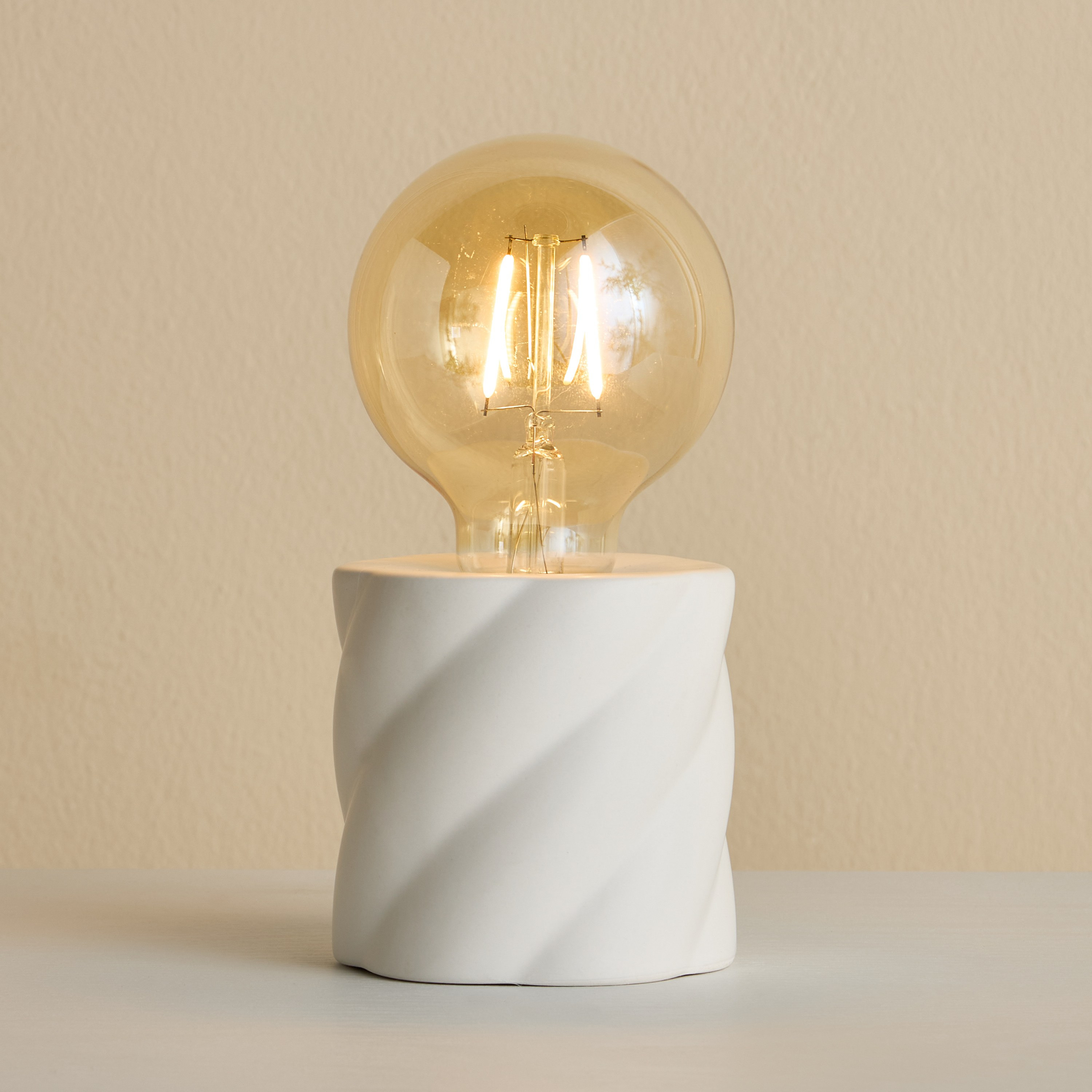 مصباح إل إي دي يعمل بالبطارية - كورفيت-household-lighting-tableanddesklamps-image-2