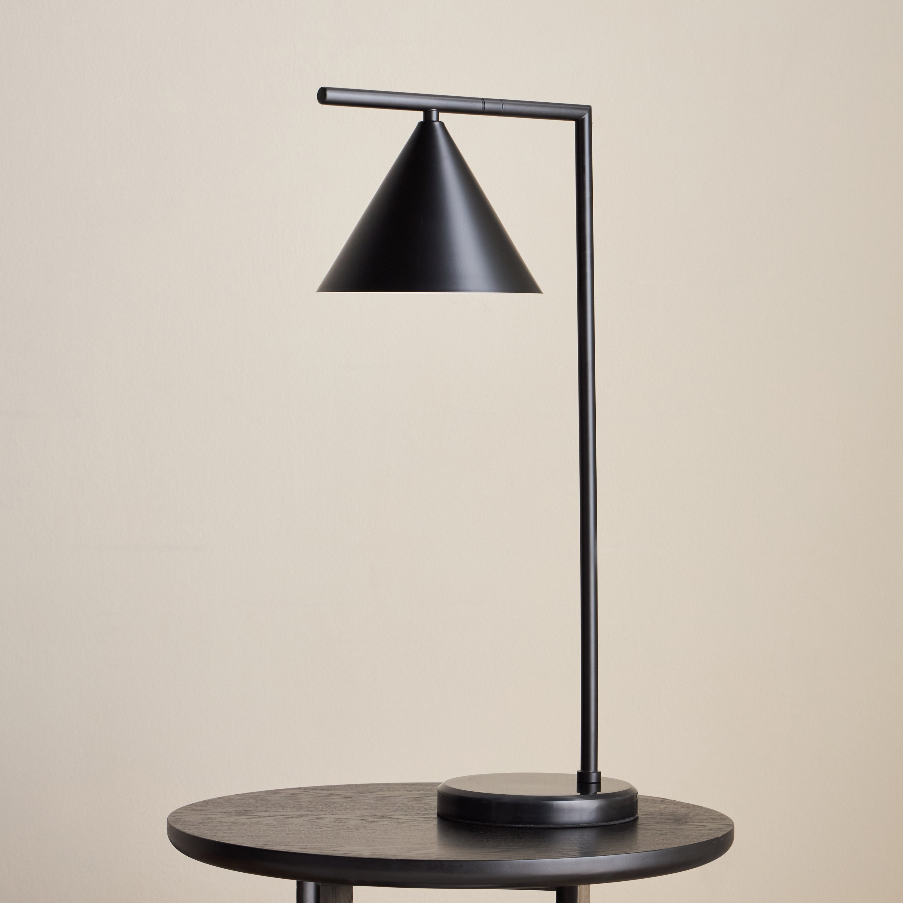 Shayden Metal Table Lamp - 64 cm-household-lighting-tableanddesklamps-image-1