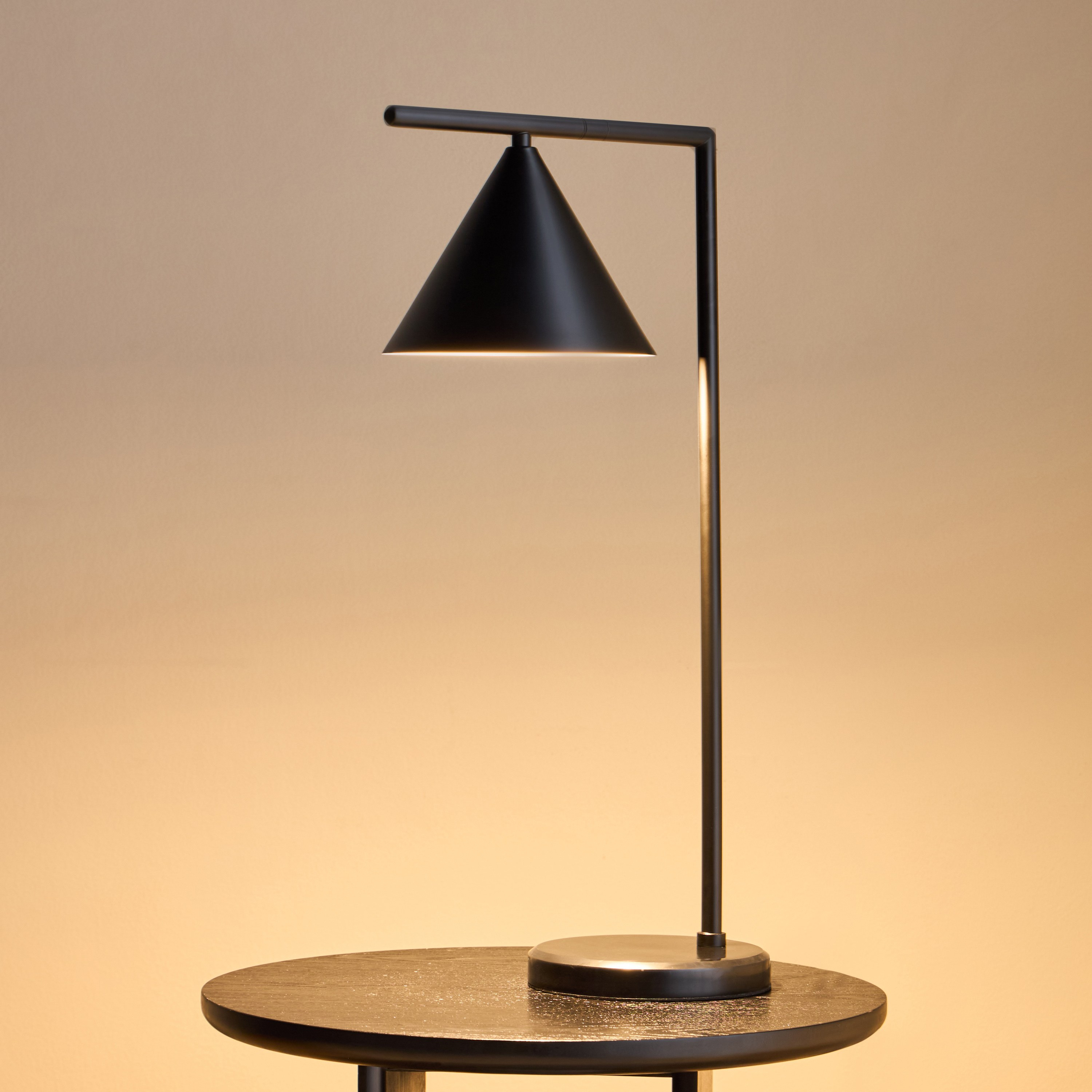 Shayden Metal Table Lamp - 64 cm-household-lighting-tableanddesklamps-image-2