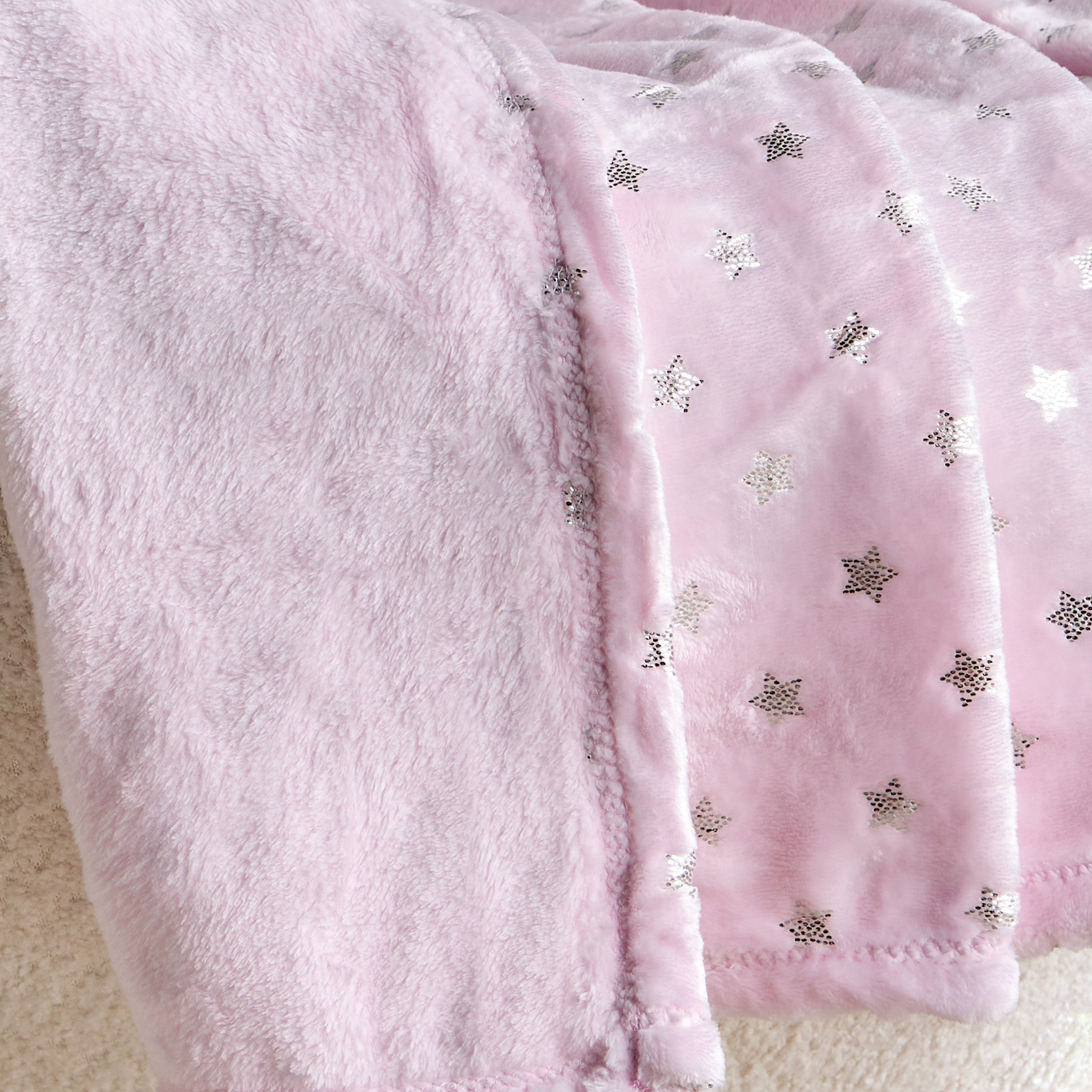 Evelina Flannel Blanket - 150x180 cm-babyandkids-beddingandwindows-bedding-blanketsandquilts-image-2