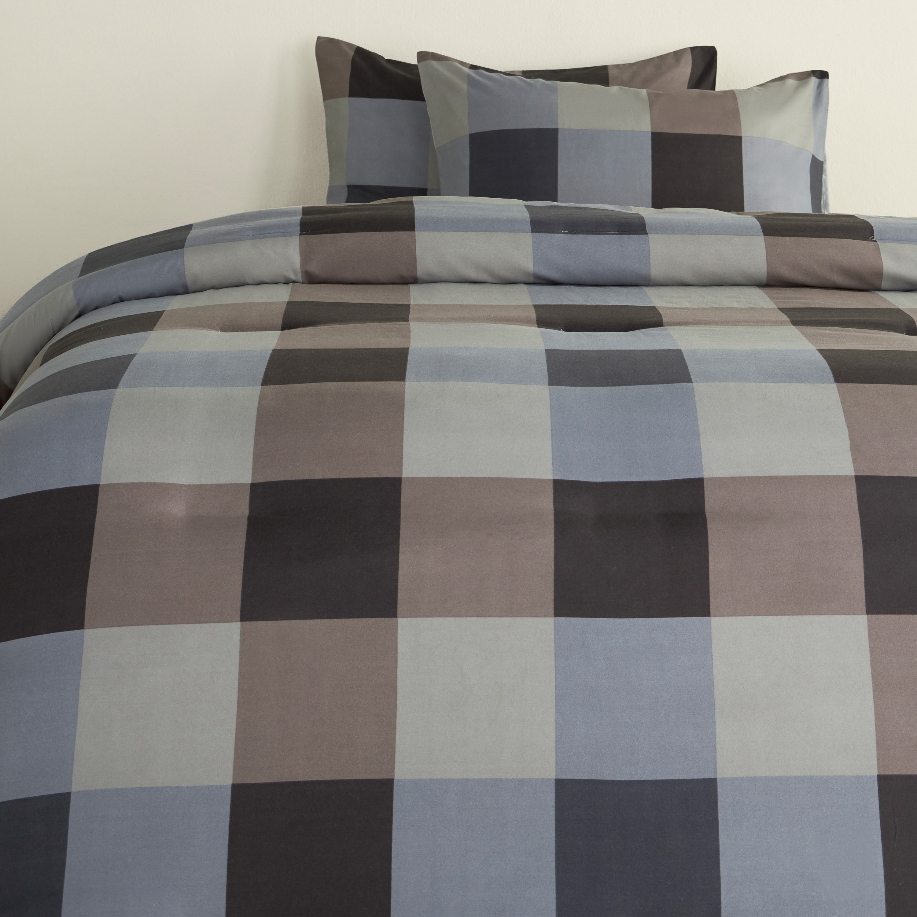 Lando Microfibre 2-Piece King Comforter Set - 220x230 cm-household-bedding-comfortersandbedspreads-comforters-image-2
