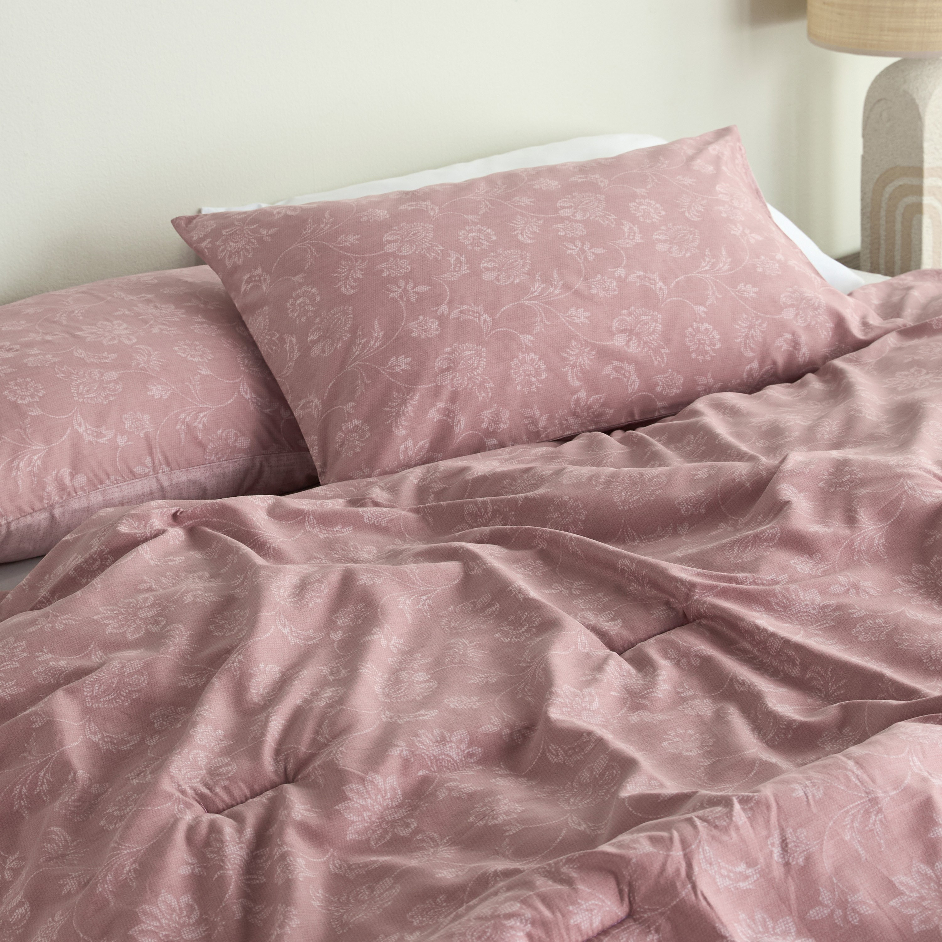 Nayda Floral Print 3-Piece King Comforter Set - 220x230 cm-household-bedding-comfortersandbedspreads-comforters-image-5