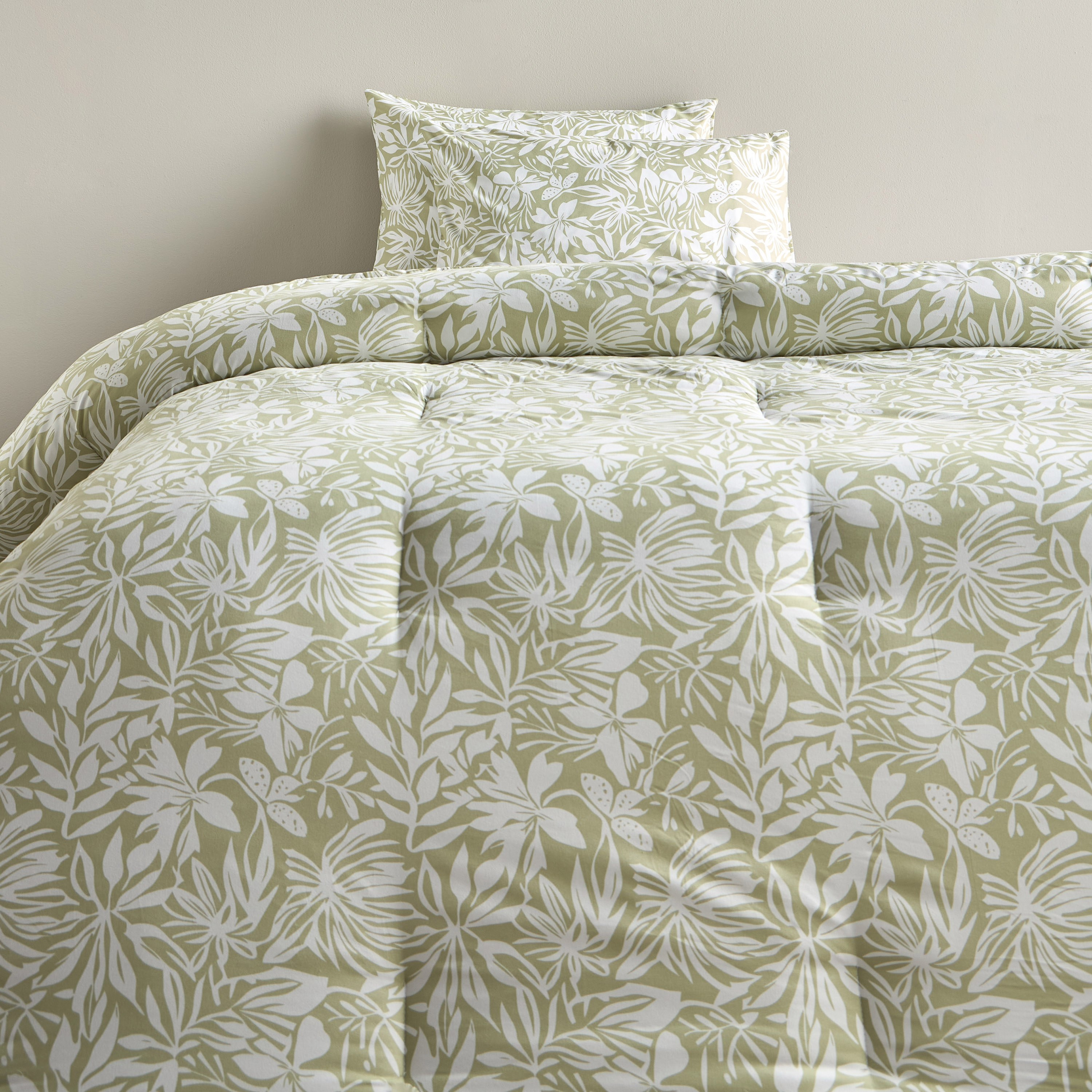 Nimfa Microfibre Floral 3-Piece King Comforter Set - 220x230 cm-household-bedding-comfortersandbedspreads-comforters-image-2