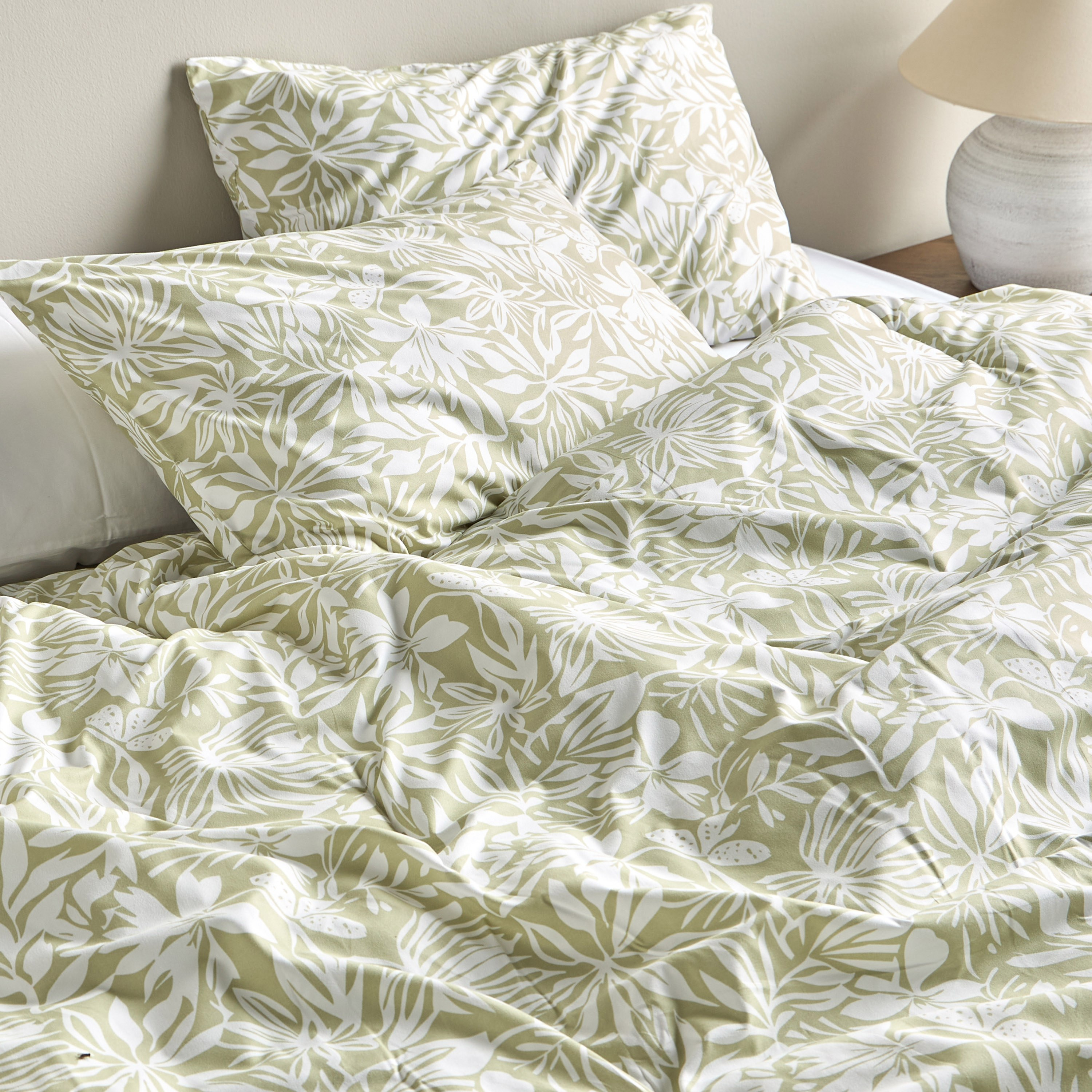 Nimfa Microfibre Floral 3-Piece King Comforter Set - 220x230 cm-household-bedding-comfortersandbedspreads-comforters-image-5