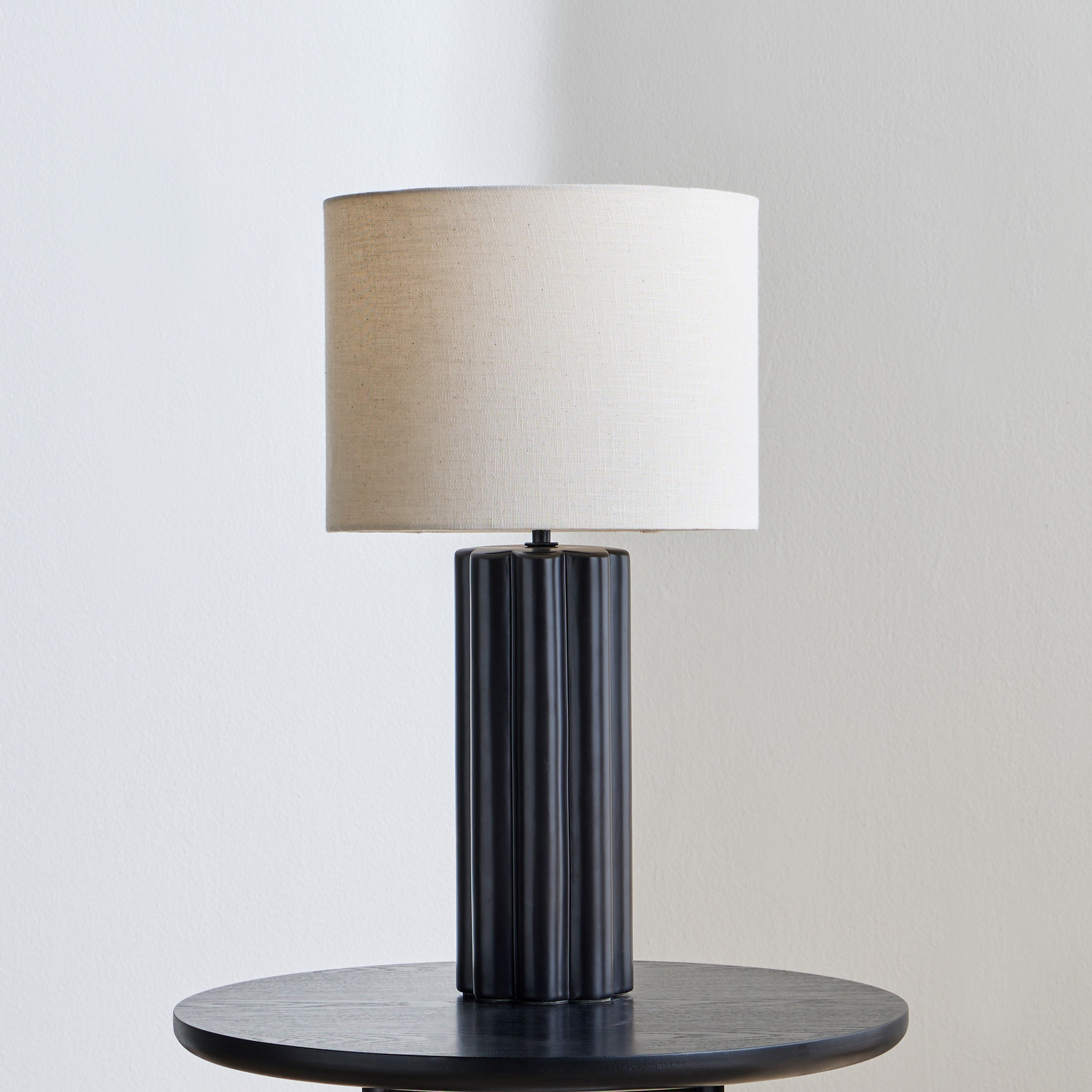 Latin Ceramic Table Lamp - 55 cm-household-lighting-tableanddesklamps-image-1