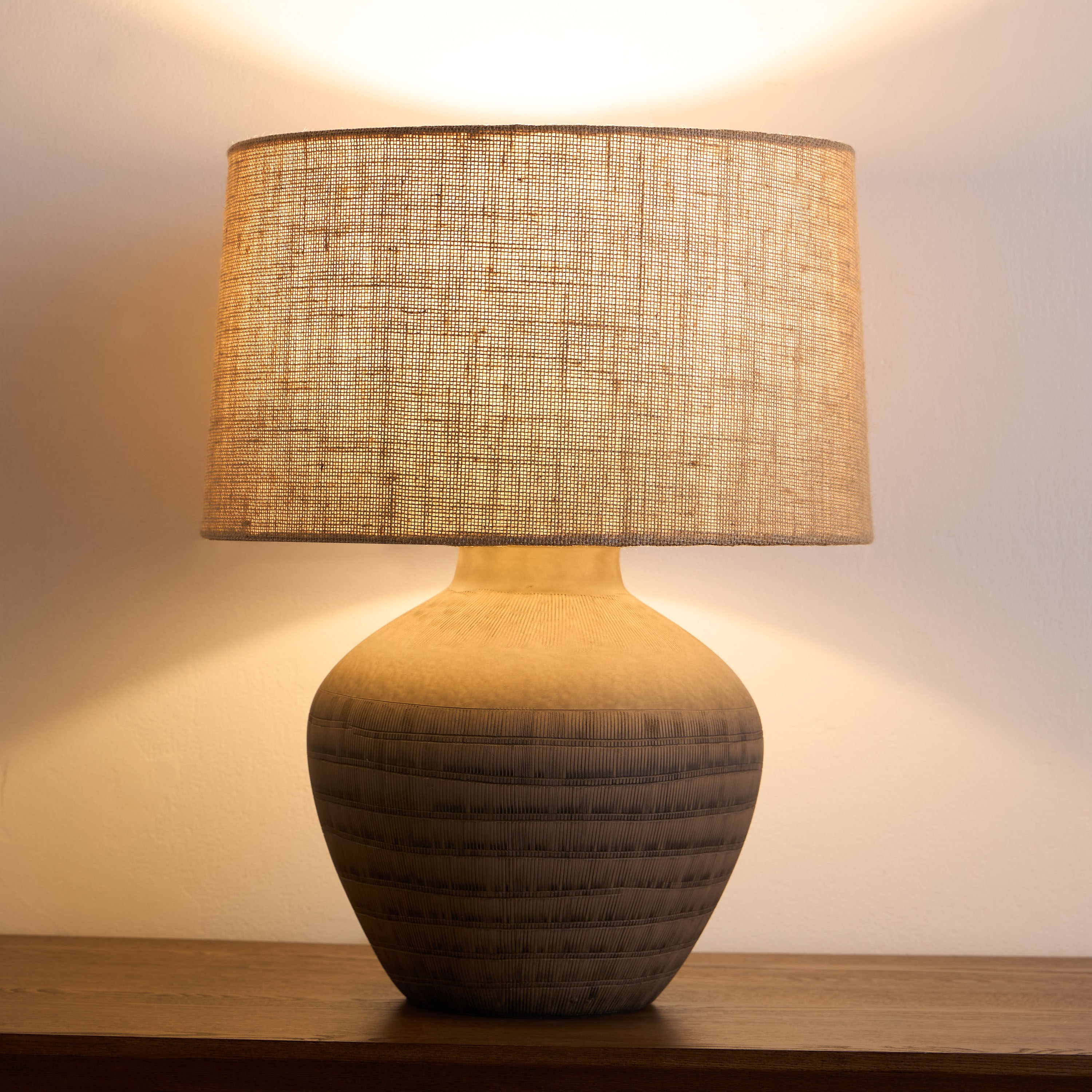 Hamilton Ceramic Table Lamp - 54 cm-household-lighting-tableanddesklamps-image-2