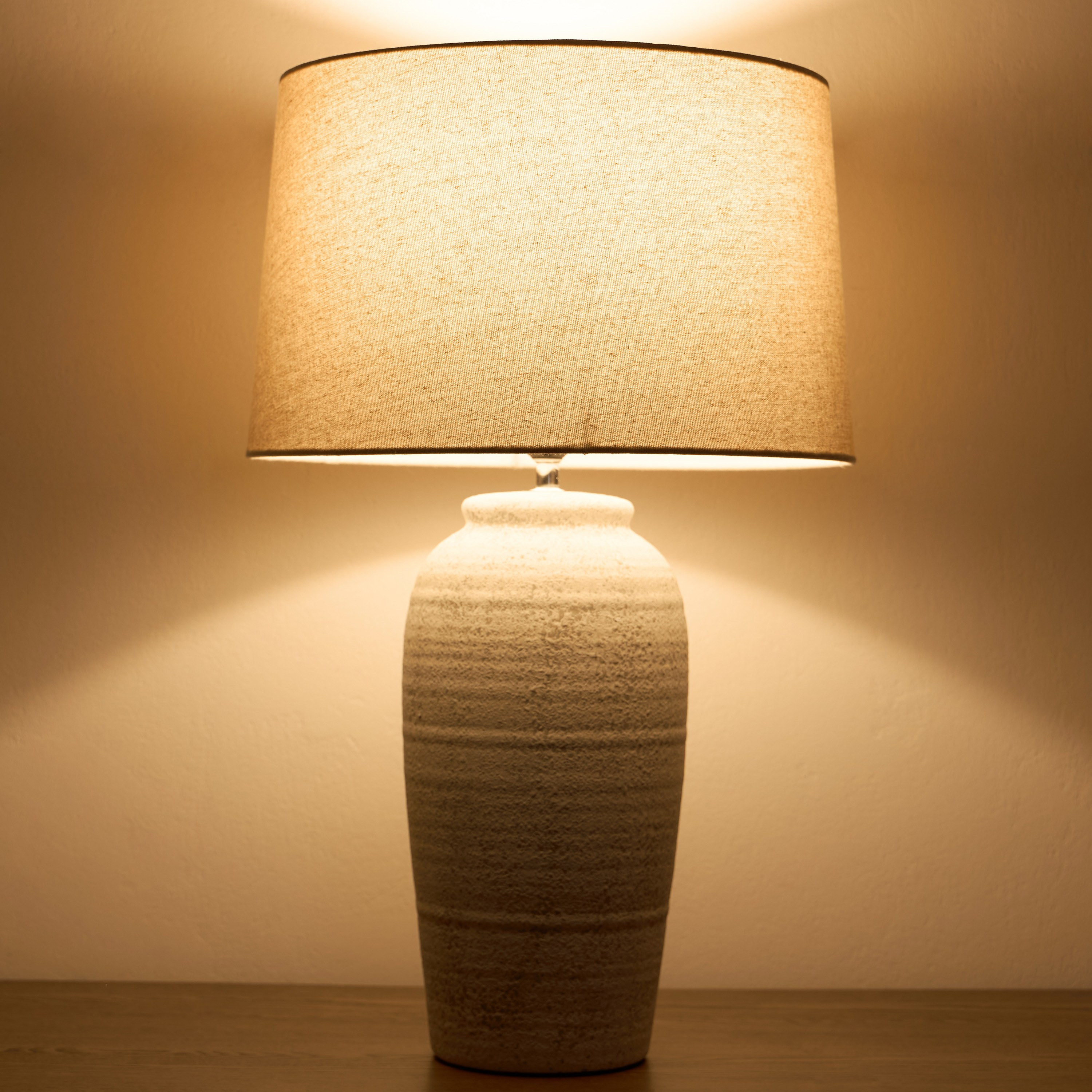 Kassy Ceramic Table Lamp - 63 cm-household-lighting-tableanddesklamps-image-2