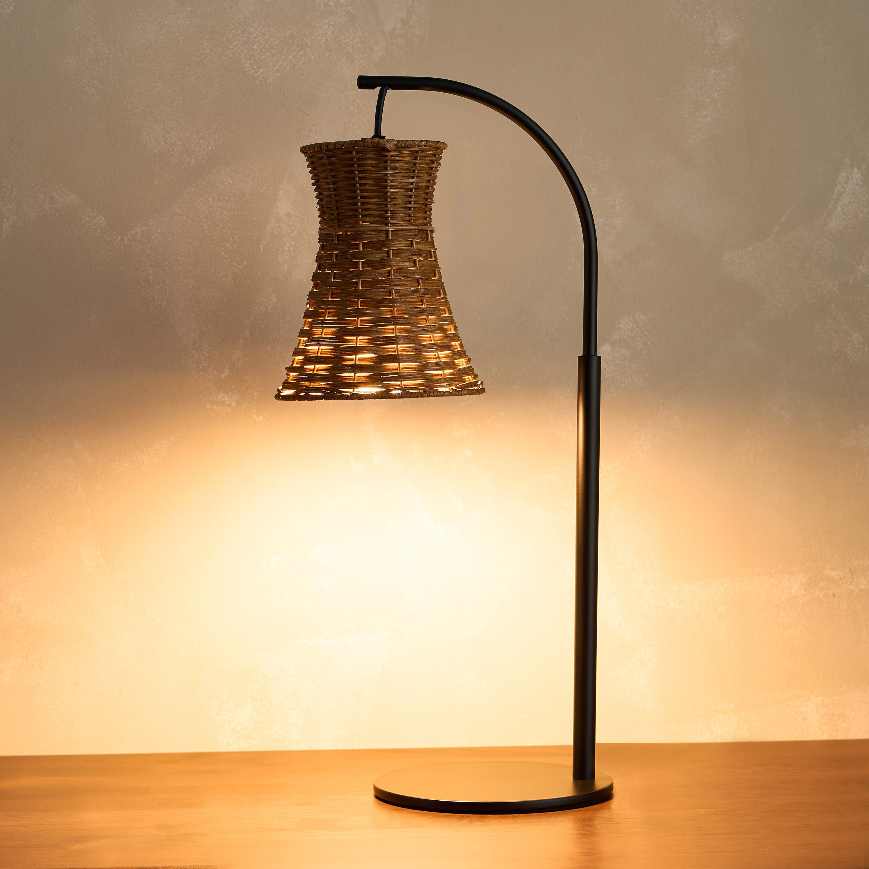 Chris Rattan Table Lamp - 51 cm-household-lighting-tableanddesklamps-image-2