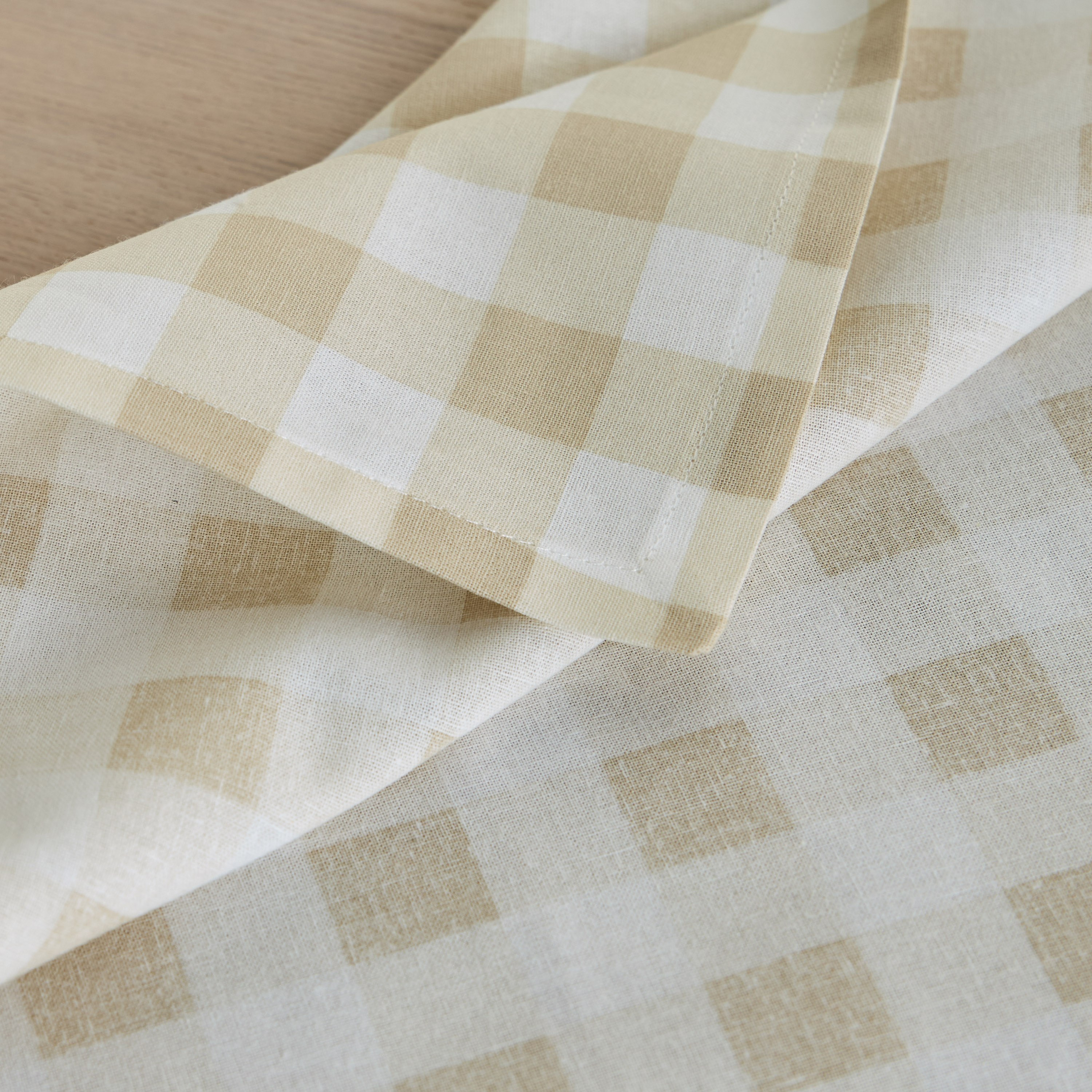 طقم مناديل سفرة 4 قطع - فيفيان - 45x45 سم-household-dining-tablelinen-napkinsandaccessories-image-2