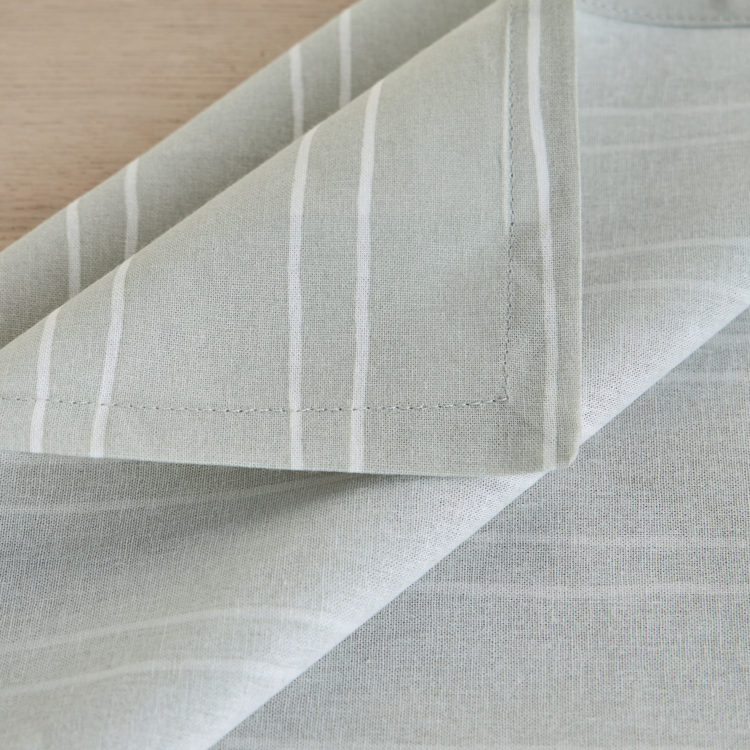 Delli 4-Piece Napkin Set - 45x45 cm-household-dining-tablelinen-napkinsandaccessories-image-2