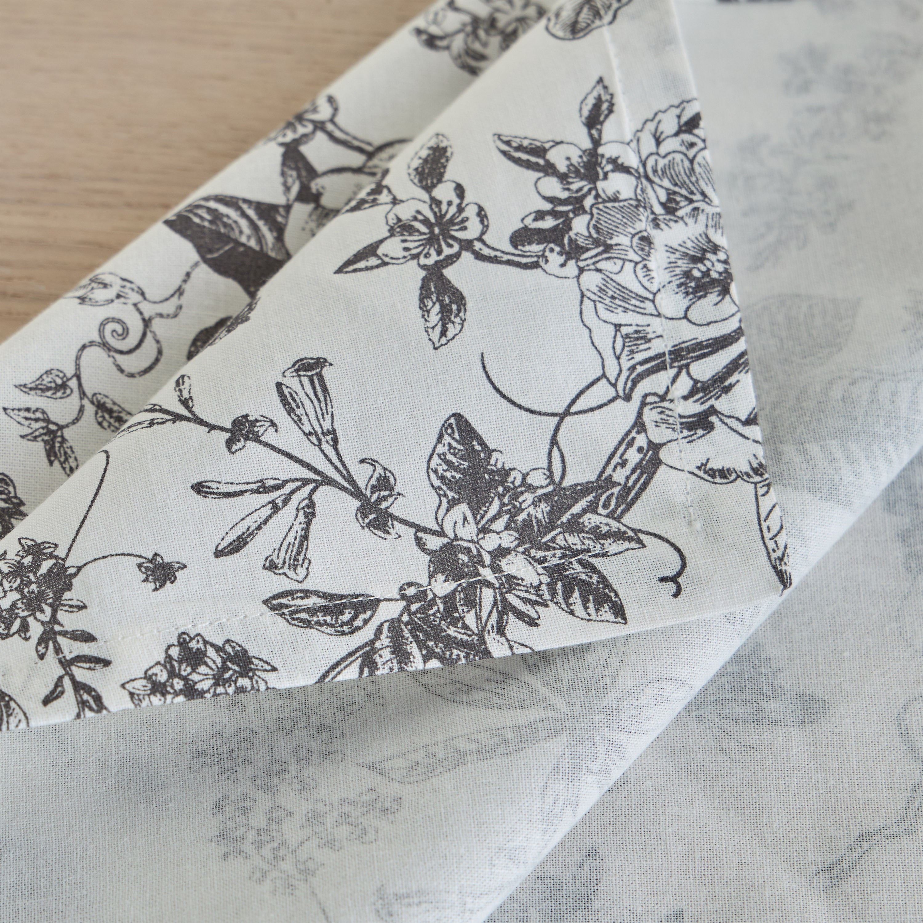 Botanica 4-Piece Napkin Set - 45x45 cm-household-dining-tablelinen-napkinsandaccessories-image-2