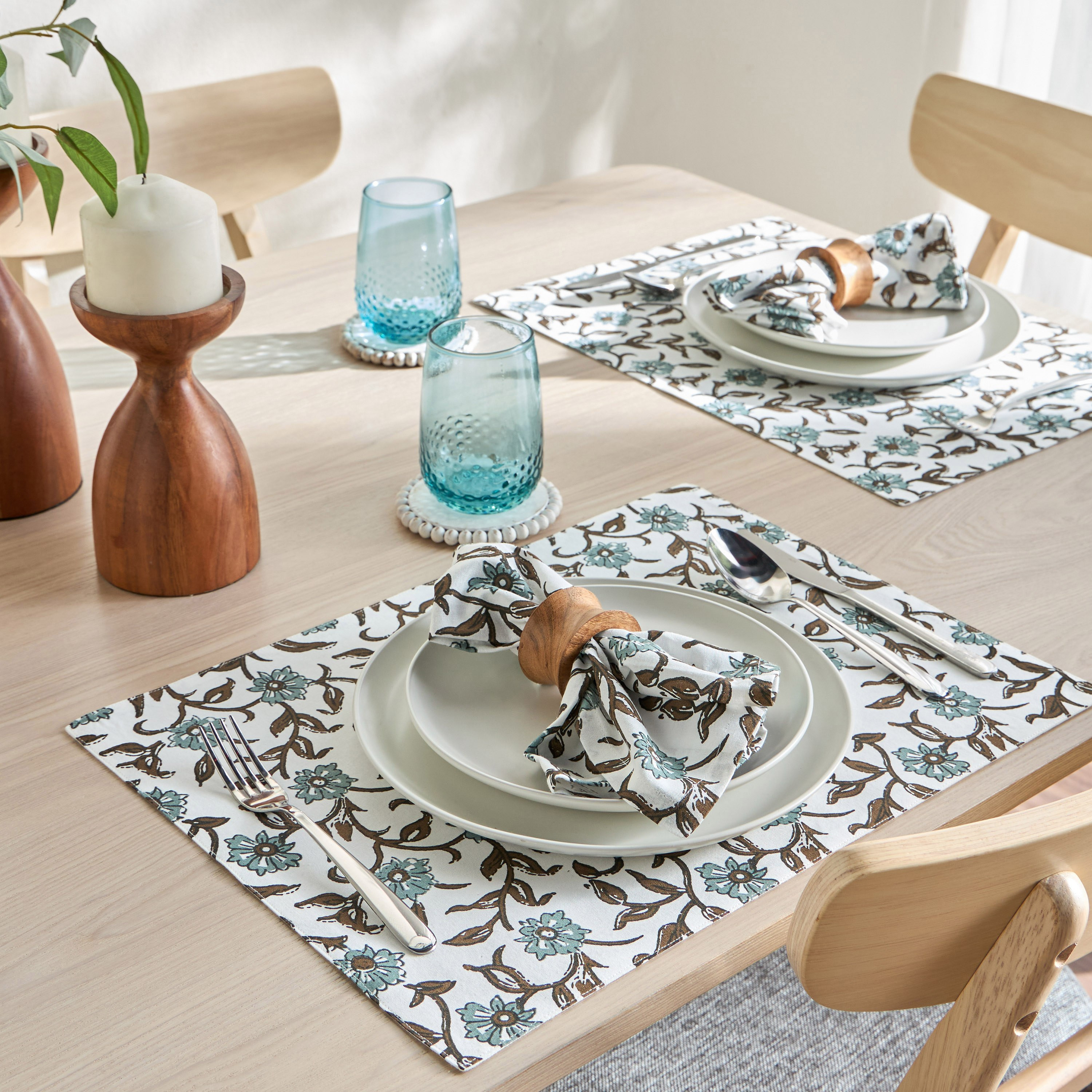 Dainty Garden 4-Piece Napkin Set - 45x45 cm-household-dining-tablelinen-napkinsandaccessories-image-3