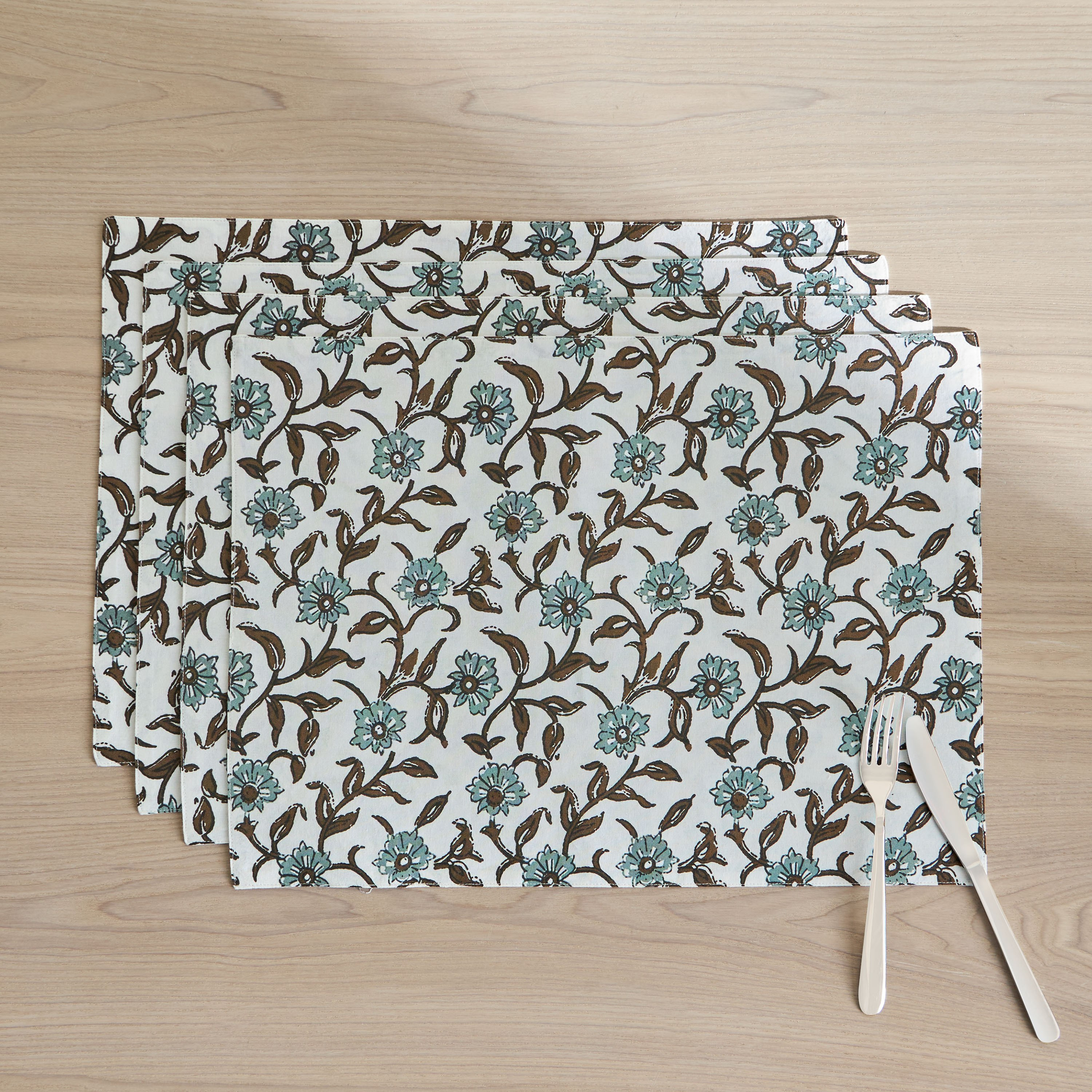 طقم لبادات صحون 4 قطع - داينتي جاردن-household-dining-tablelinen-placemats-image-1