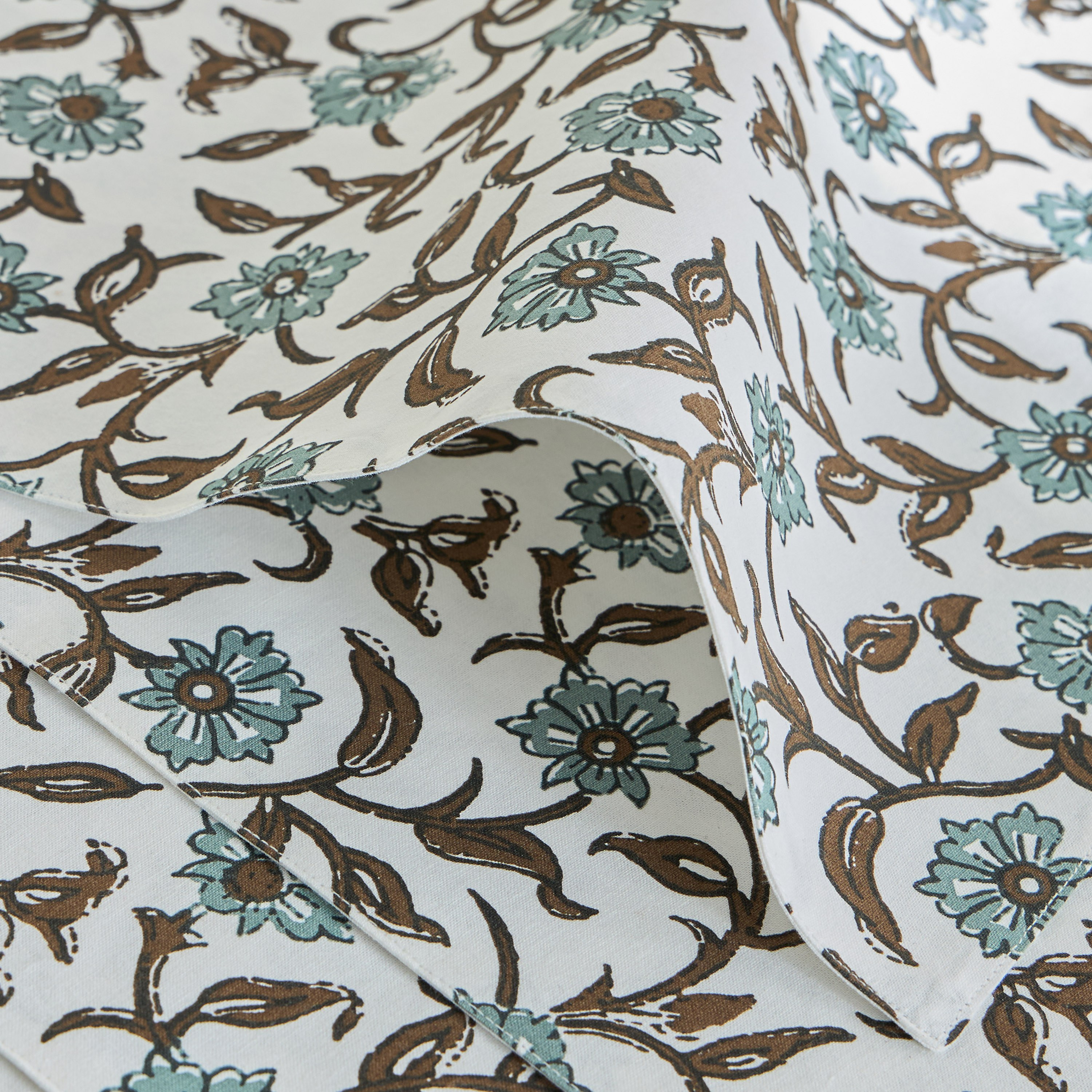 طقم لبادات صحون 4 قطع - داينتي جاردن-household-dining-tablelinen-placemats-image-3